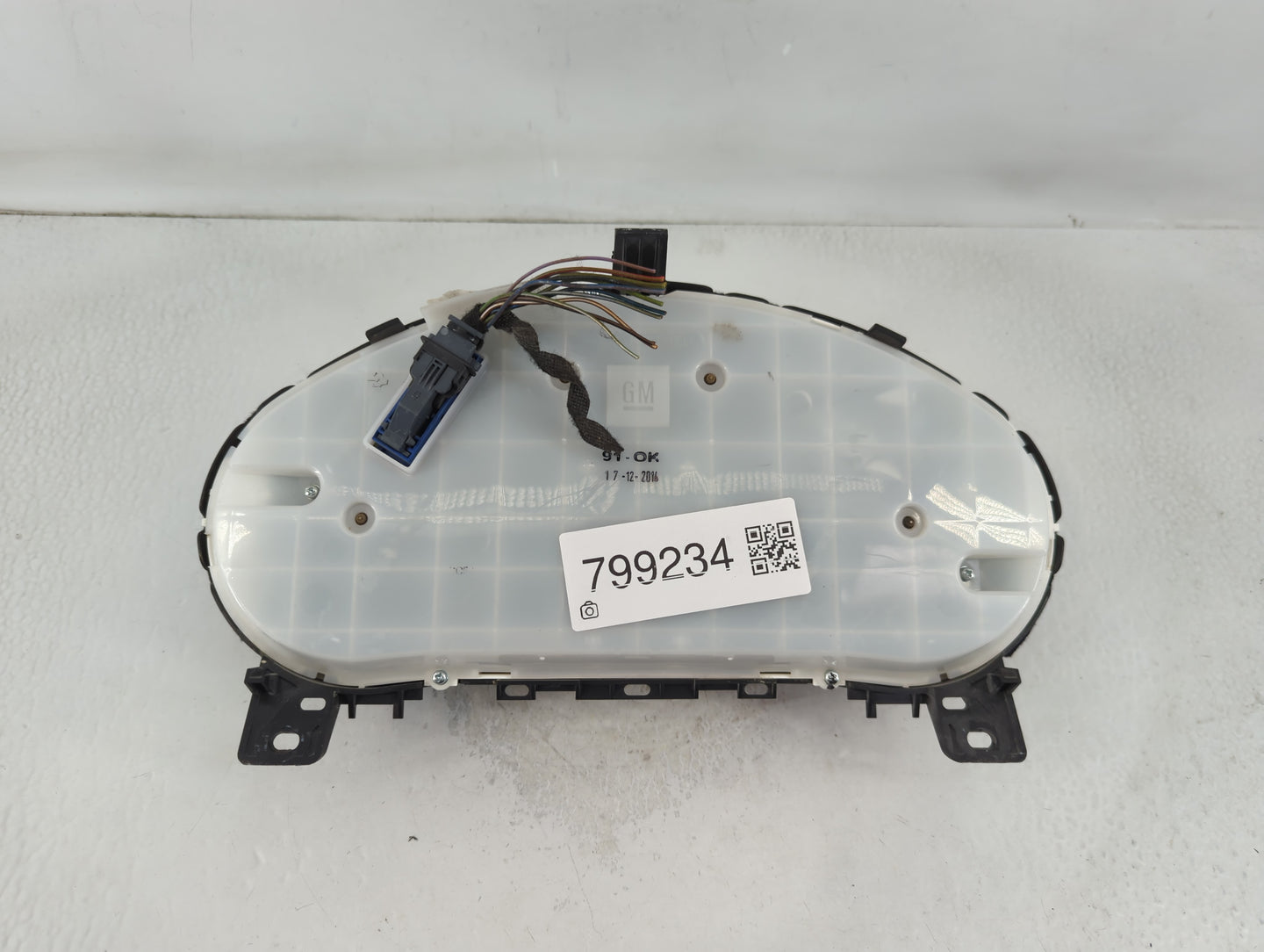 2014-2015 Buick Verano Instrument Cluster Speedometer Gauges Fits Fits 2014 2015 OEM Used Auto Parts - Oemusedautoparts1.com