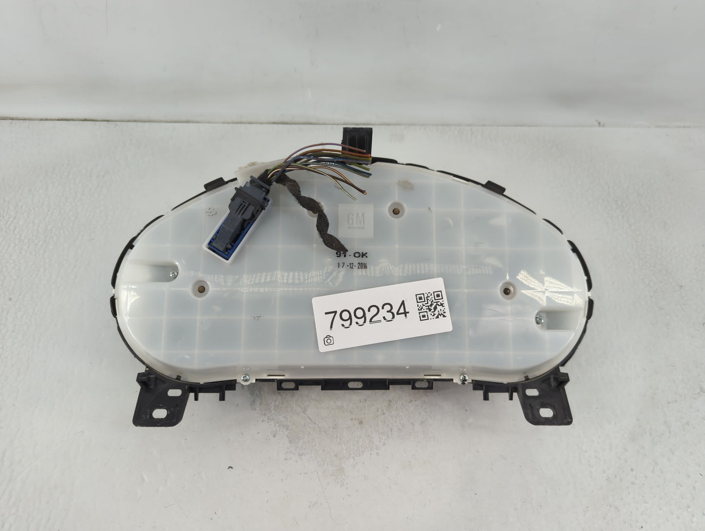 2014-2015 Buick Verano Instrument Cluster Speedometer Gauges Fits Fits 2014 2015 OEM Used Auto Parts - Oemusedautoparts1.com