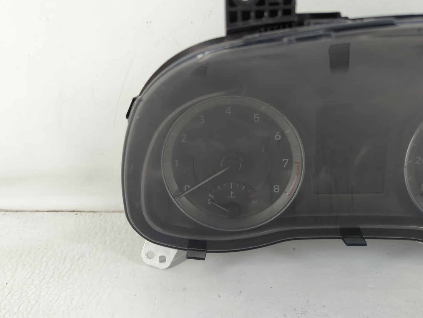 2018-2021 Hyundai Kona Instrument Cluster Speedometer Gauges P/N:IC0-16K039 94011J9100 Fits Fits 2018 2020 2021 OEM Used Auto Parts - Oemusedautoparts1.com