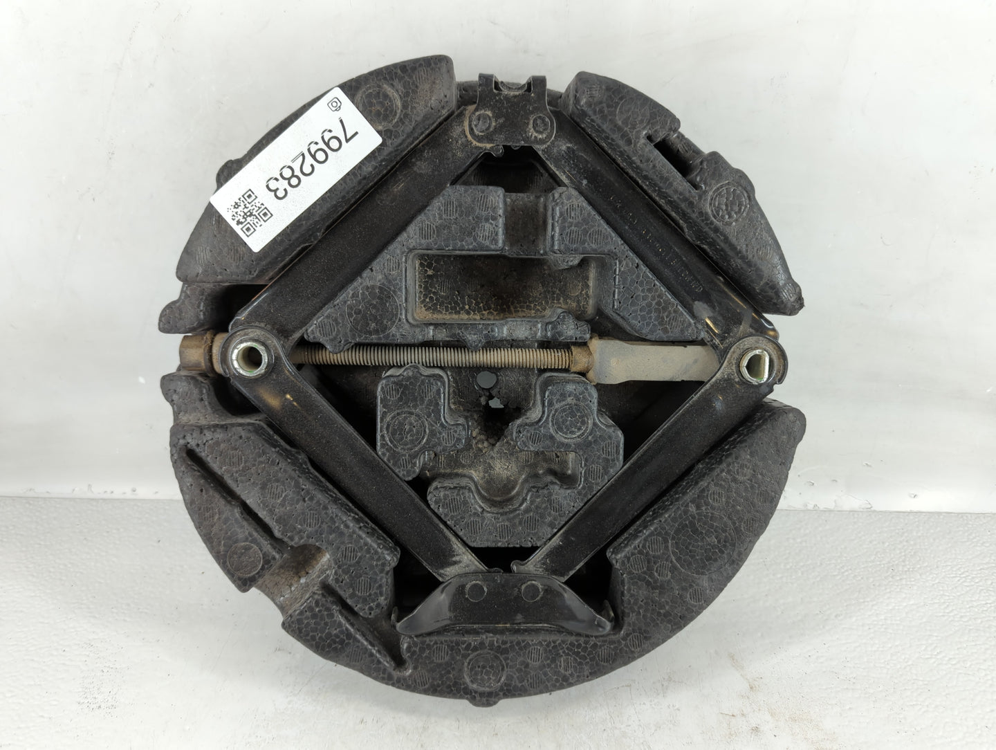 2015 Buick Verano Spare Scissor Car Jack - Oemusedautoparts1.com