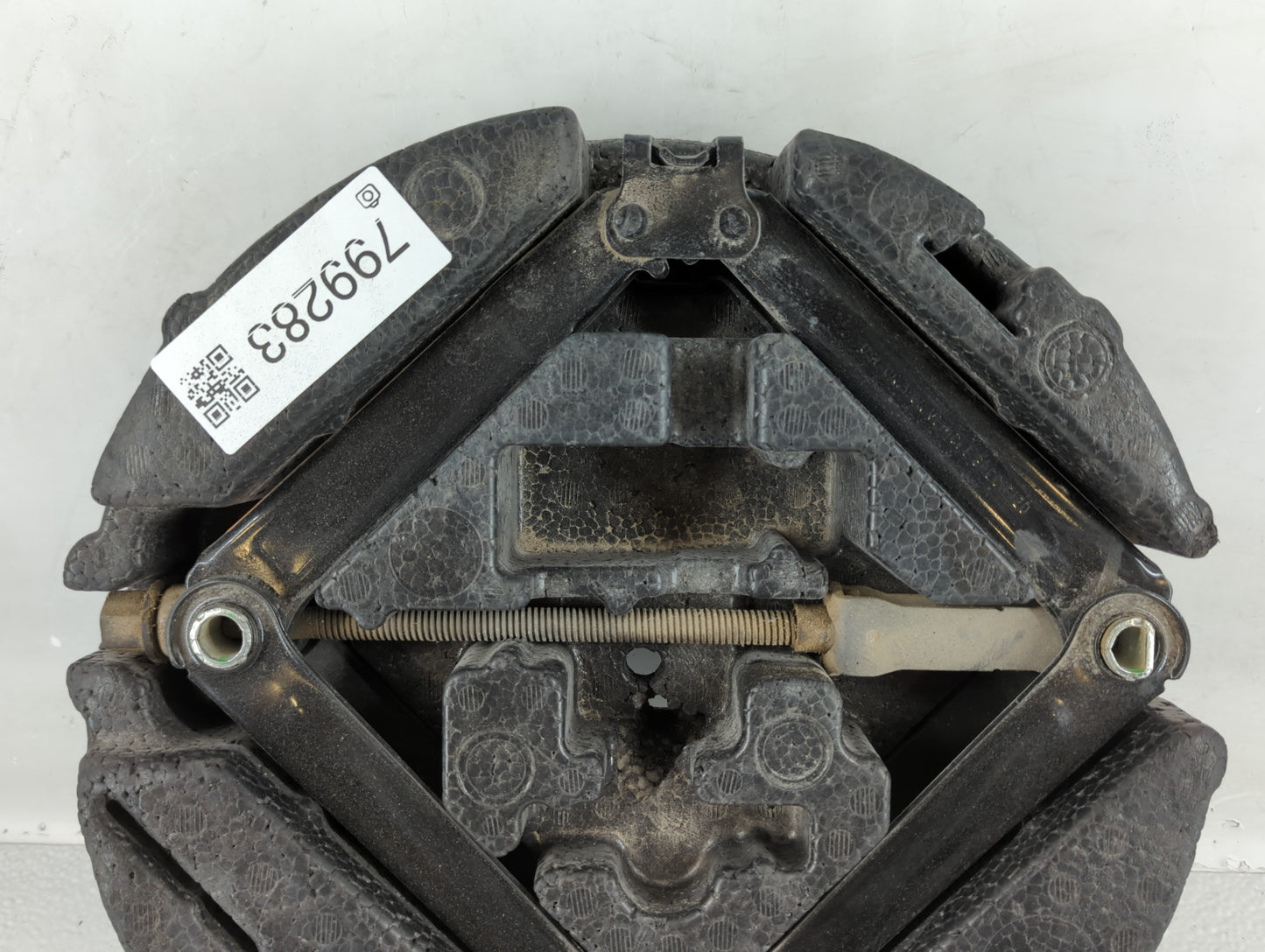 2015 Buick Verano Spare Scissor Car Jack - Oemusedautoparts1.com