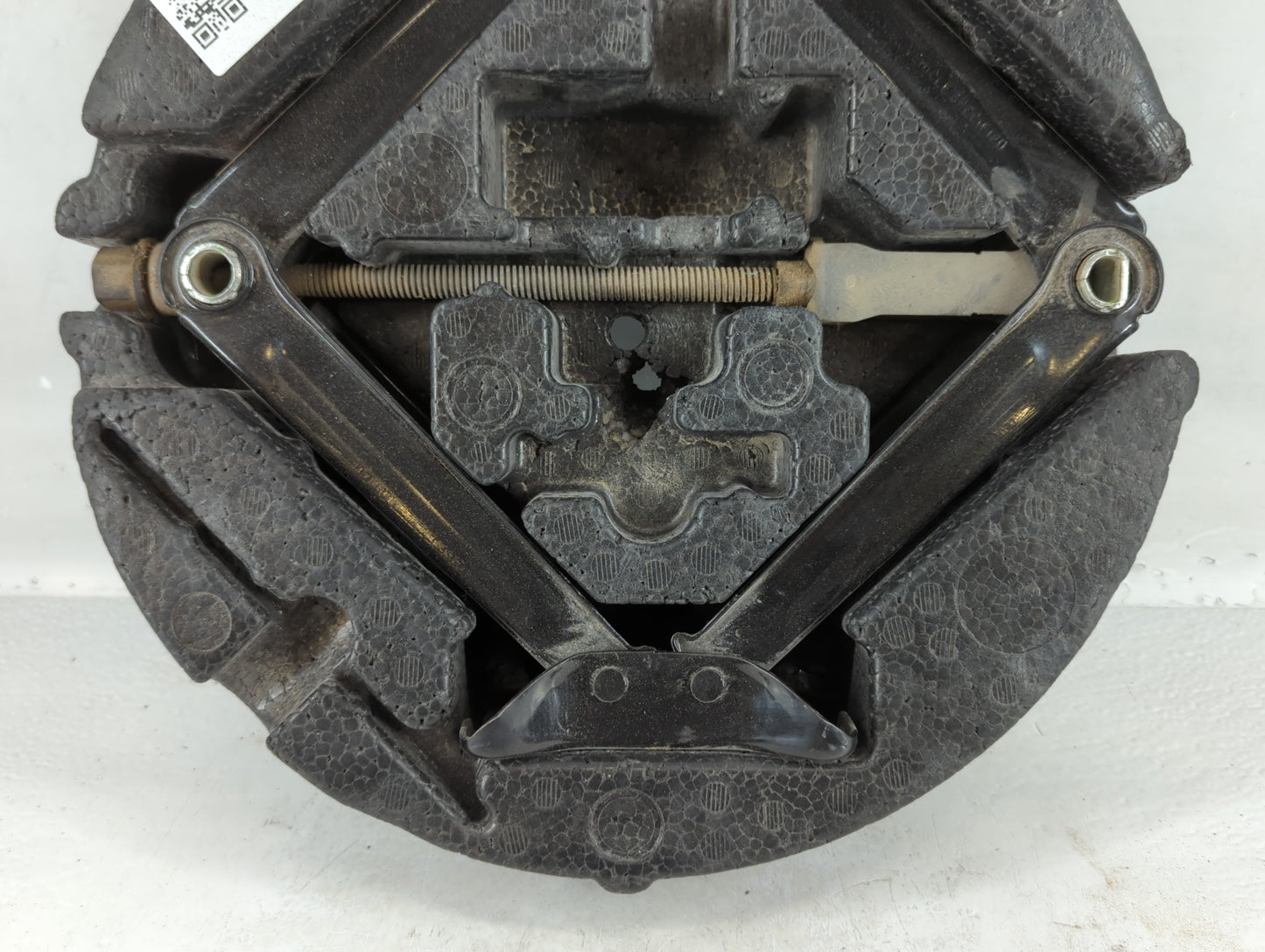 2015 Buick Verano Spare Scissor Car Jack - Oemusedautoparts1.com