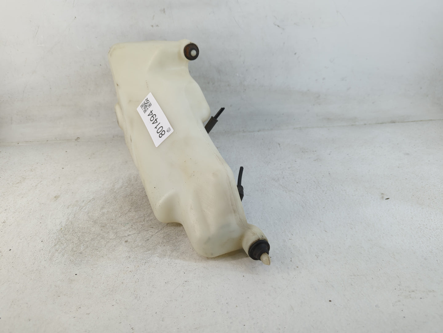 Oldsmobile Bravado Windshield Washer Fluid Reservoir Bottle Oem - Oemusedautoparts1.com