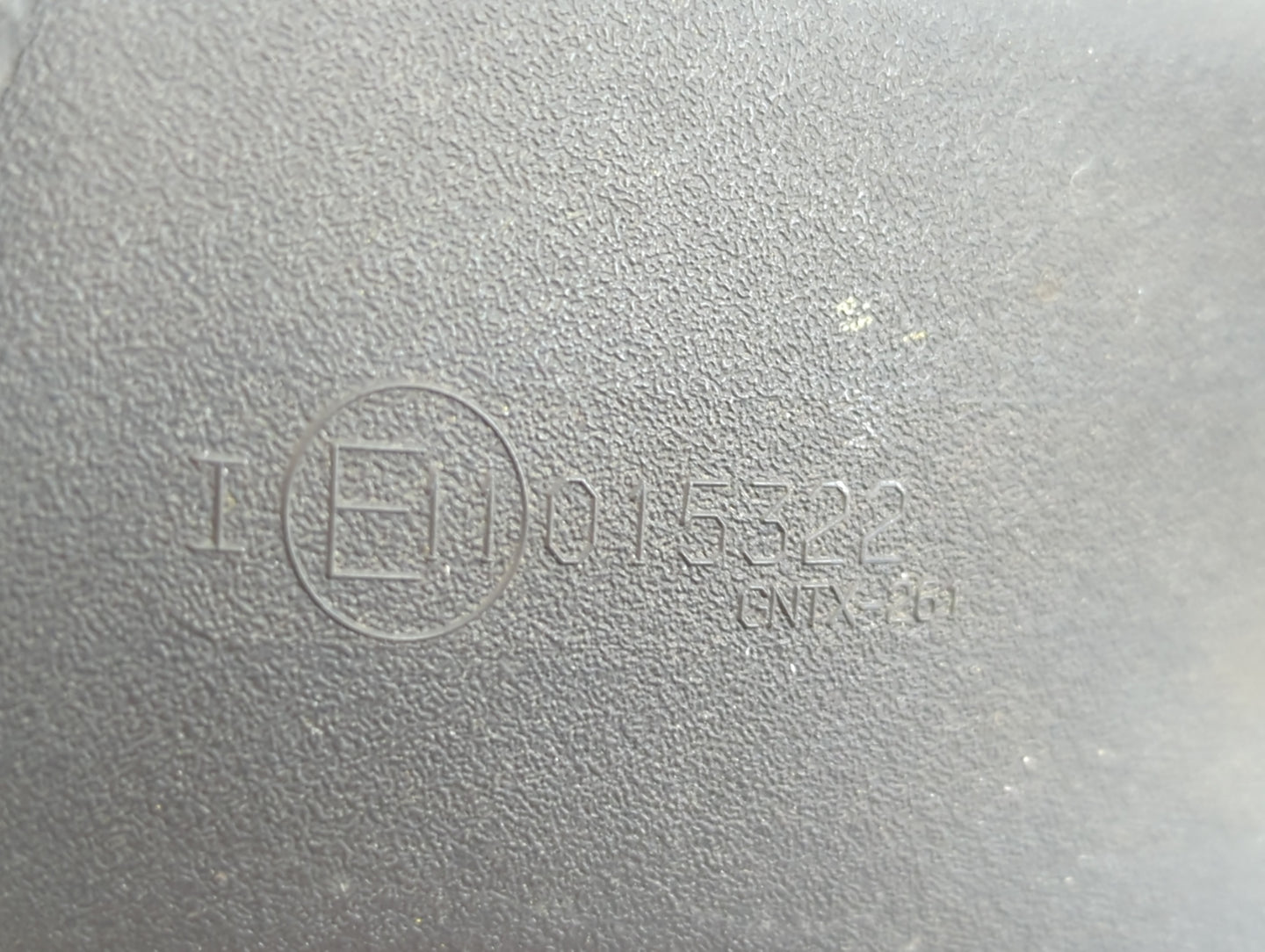 2006 Gmc Sierra Interior Rear View Mirror Replacement OEM P/N:E11015322 Fits OEM Used Auto Parts - Oemusedautoparts1.com