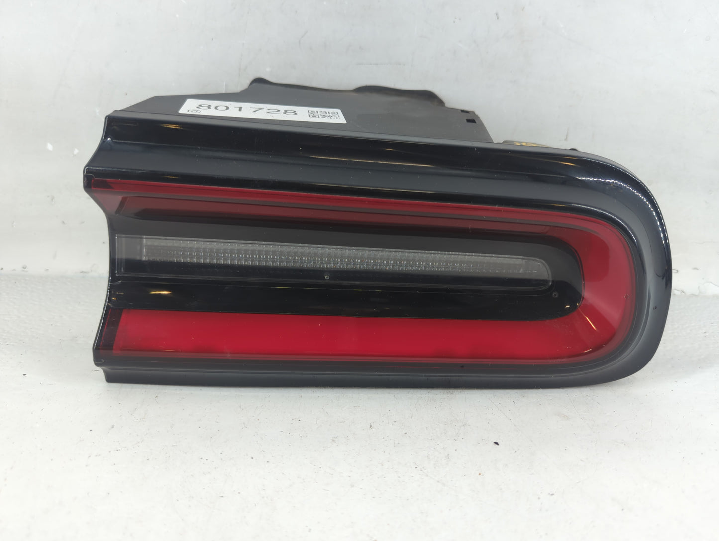 2015-2022 Dodge Challenger Tail Light Assembly Passenger Right OEM P/N:68403954AB 68174068AF Fits OEM Used Auto Parts - Oemusedautoparts1.com