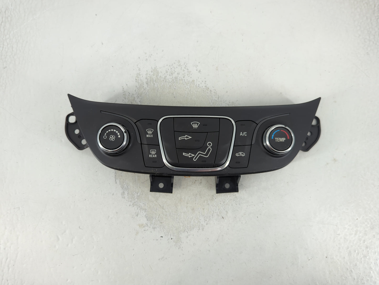 2019-2021 Chevrolet Equinox Climate Control Module Temperature AC/Heater Replacement P/N:84422503 Fits Fits 2019 2020 2021 OEM Used Auto Parts - Oemusedautoparts1.com