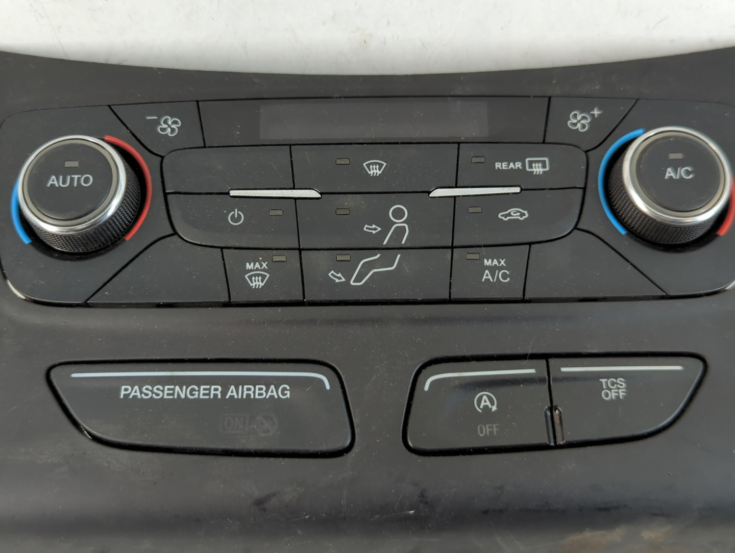 2017 Ford Escape Climate Control Module Temperature AC/Heater Replacement P/N:GJ5T-18C612-EA Fits OEM Used Auto Parts - Oemusedautoparts1.com