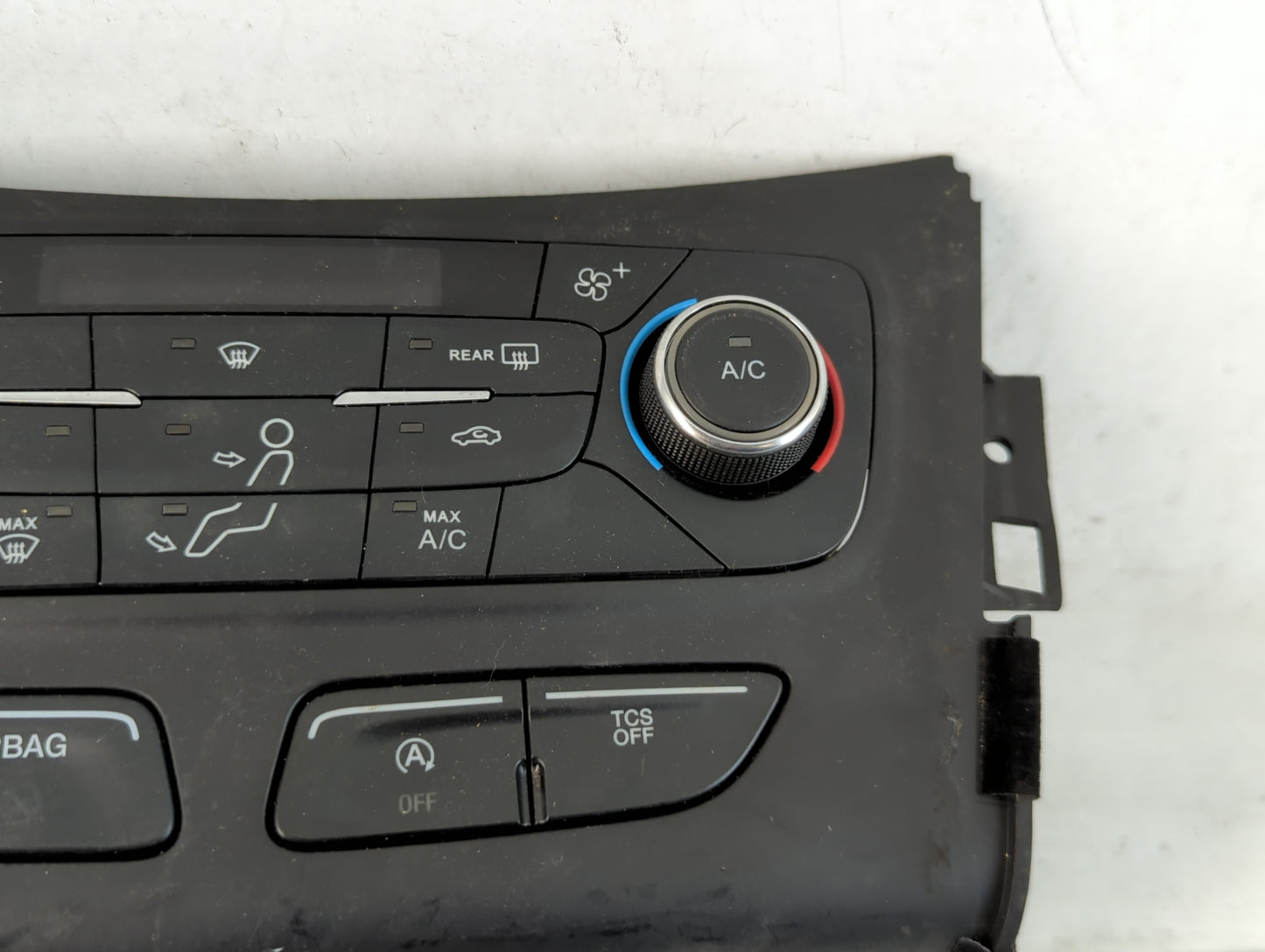 2017 Ford Escape Climate Control Module Temperature AC/Heater Replacement P/N:GJ5T-18C612-EA Fits OEM Used Auto Parts - Oemusedautoparts1.com