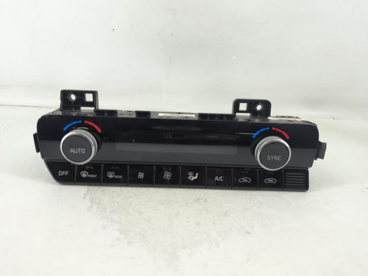 2021 Kia K5 Climate Control Module Temperature AC/Heater Replacement P/N:97250-L3200 Fits OEM Used Auto Parts - Oemusedautoparts1.com