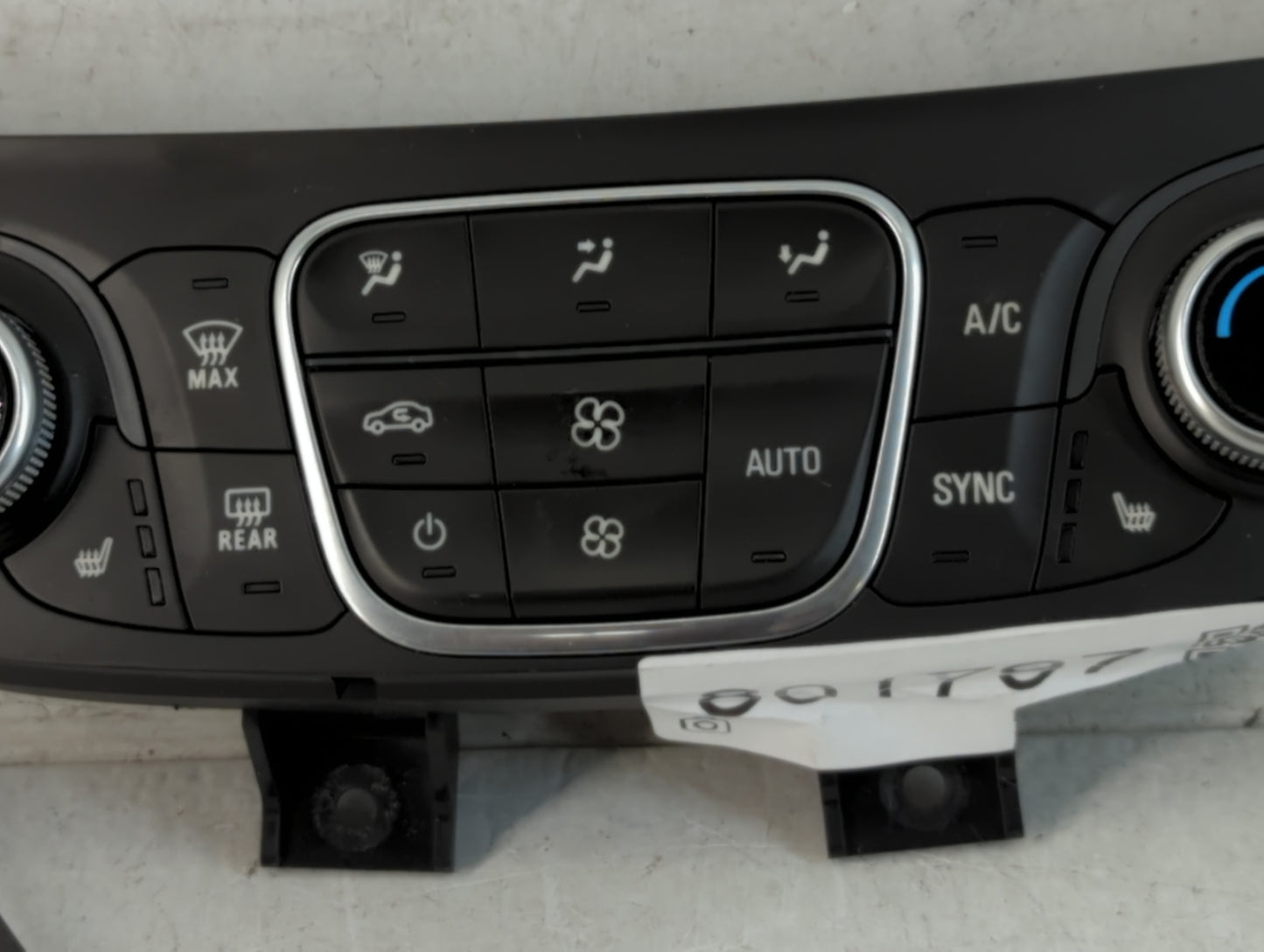 2018 Chevrolet Equinox Climate Control Module Temperature AC/Heater Replacement P/N:84175394 Fits OEM Used Auto Parts - Oemusedautoparts1.com