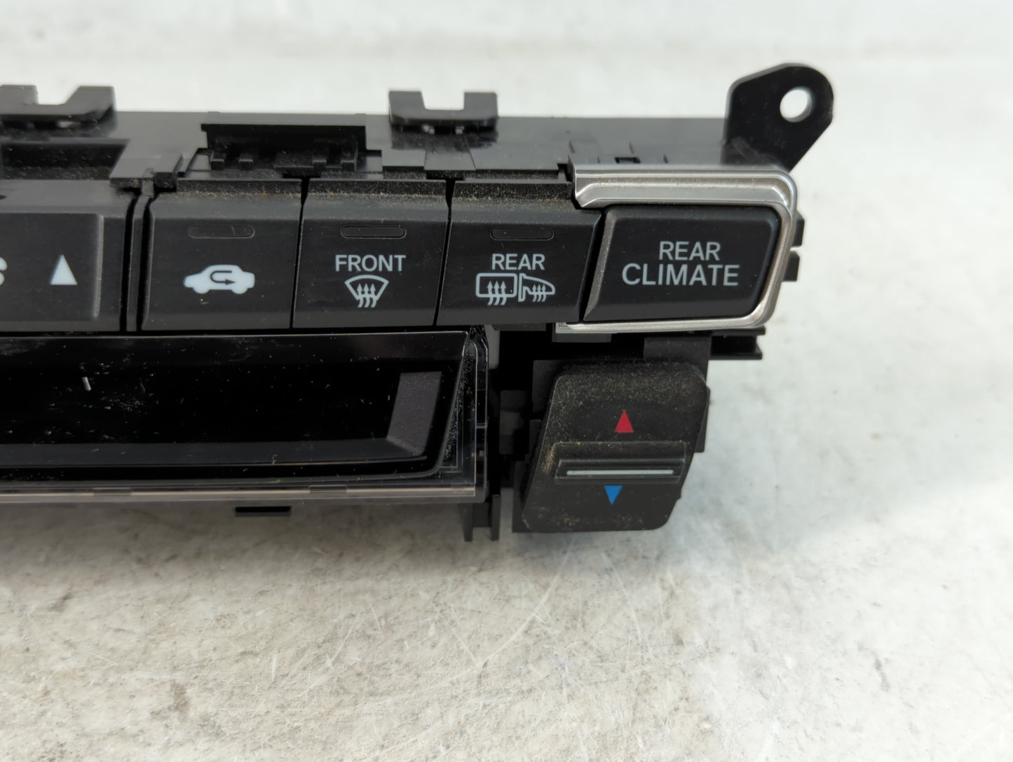 2018 Honda Odyssey Climate Control Module Temperature AC/Heater Replacement P/N:79600THRA520M1 Fits OEM Used Auto Parts - Oemusedautoparts1.com