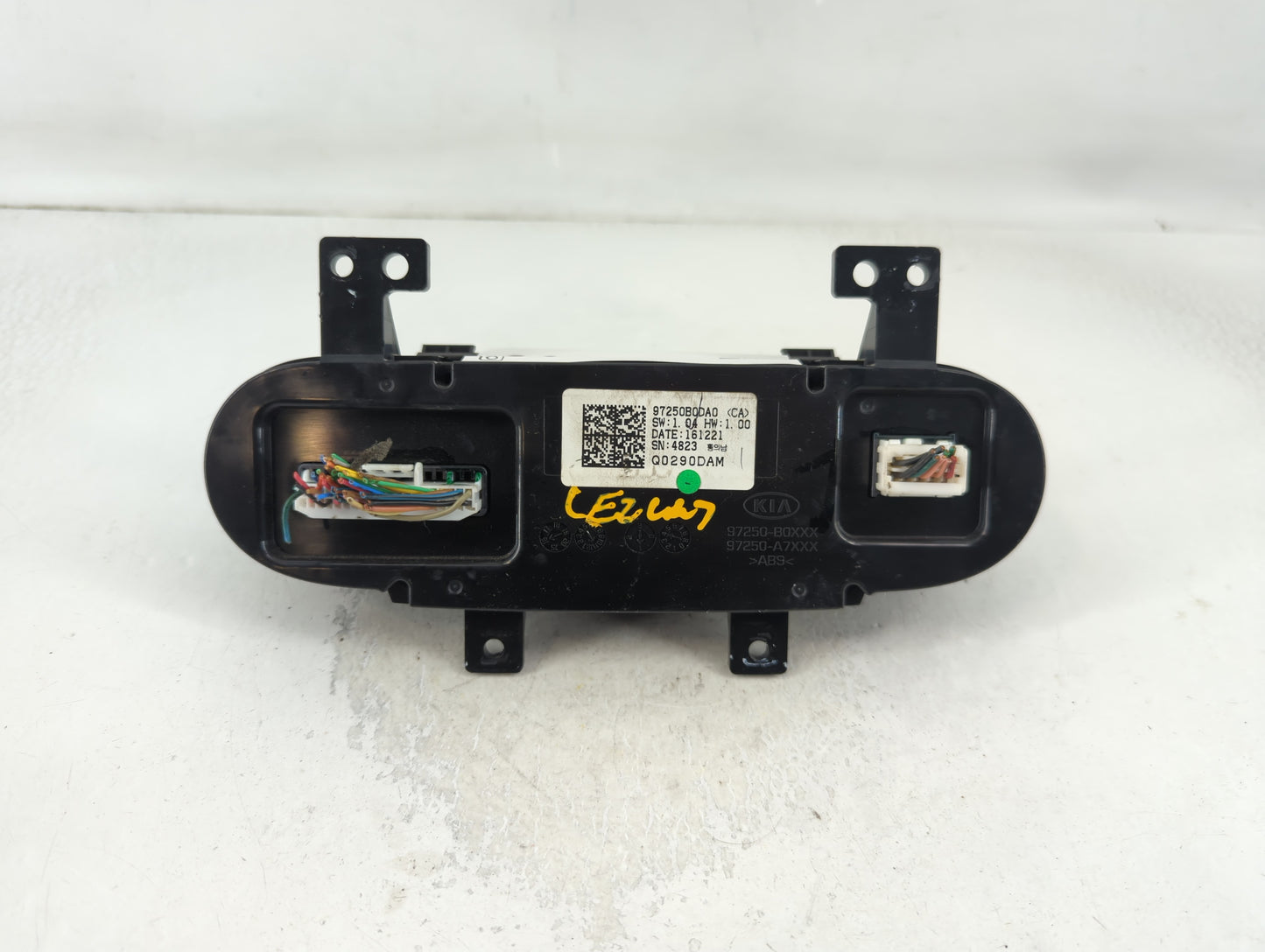 2017-2018 Kia Forte Climate Control Module Temperature AC/Heater Replacement P/N:97250B0DA0 Fits Fits 2017 2018 OEM Used Auto Parts - Oemusedautoparts1.com