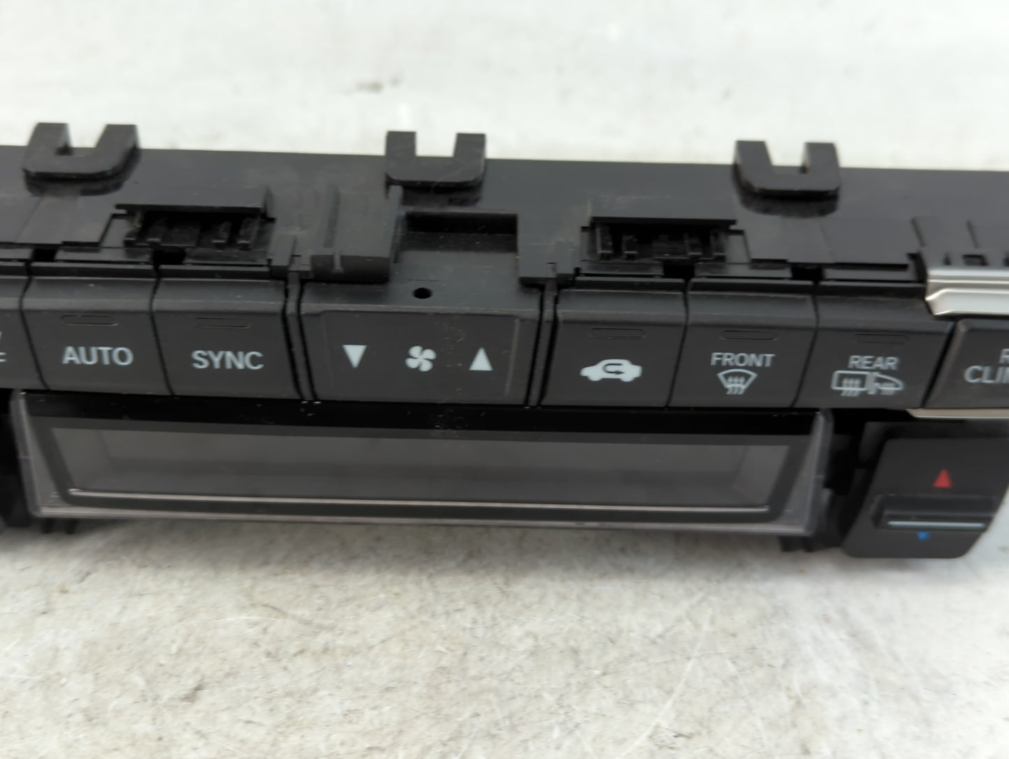 2018 Honda Odyssey Climate Control Module Temperature AC/Heater Replacement P/N:79600THRA520M1 Fits OEM Used Auto Parts - Oemusedautoparts1.com