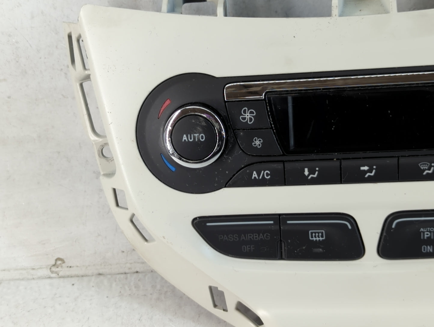 2014 Ford Focus Climate Control Module Temperature AC/Heater Replacement P/N:BM5T-18C612-AN Fits OEM Used Auto Parts - Oemusedautoparts1.com