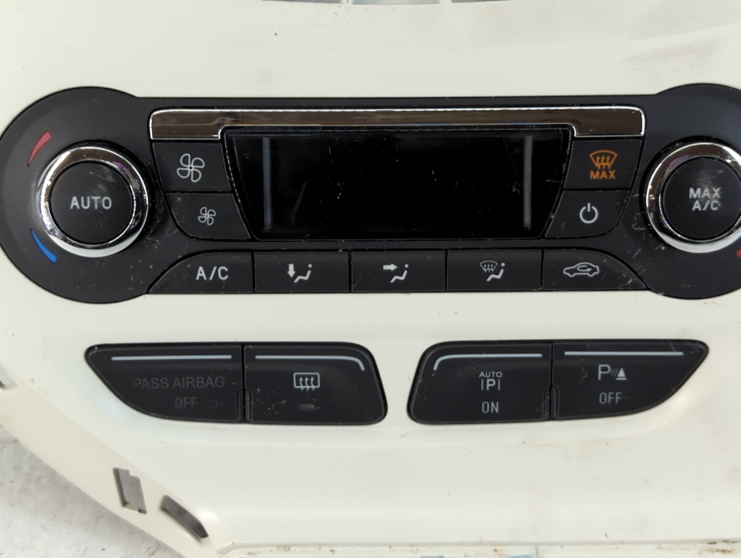 2014 Ford Focus Climate Control Module Temperature AC/Heater Replacement P/N:BM5T-18C612-AN Fits OEM Used Auto Parts - Oemusedautoparts1.com