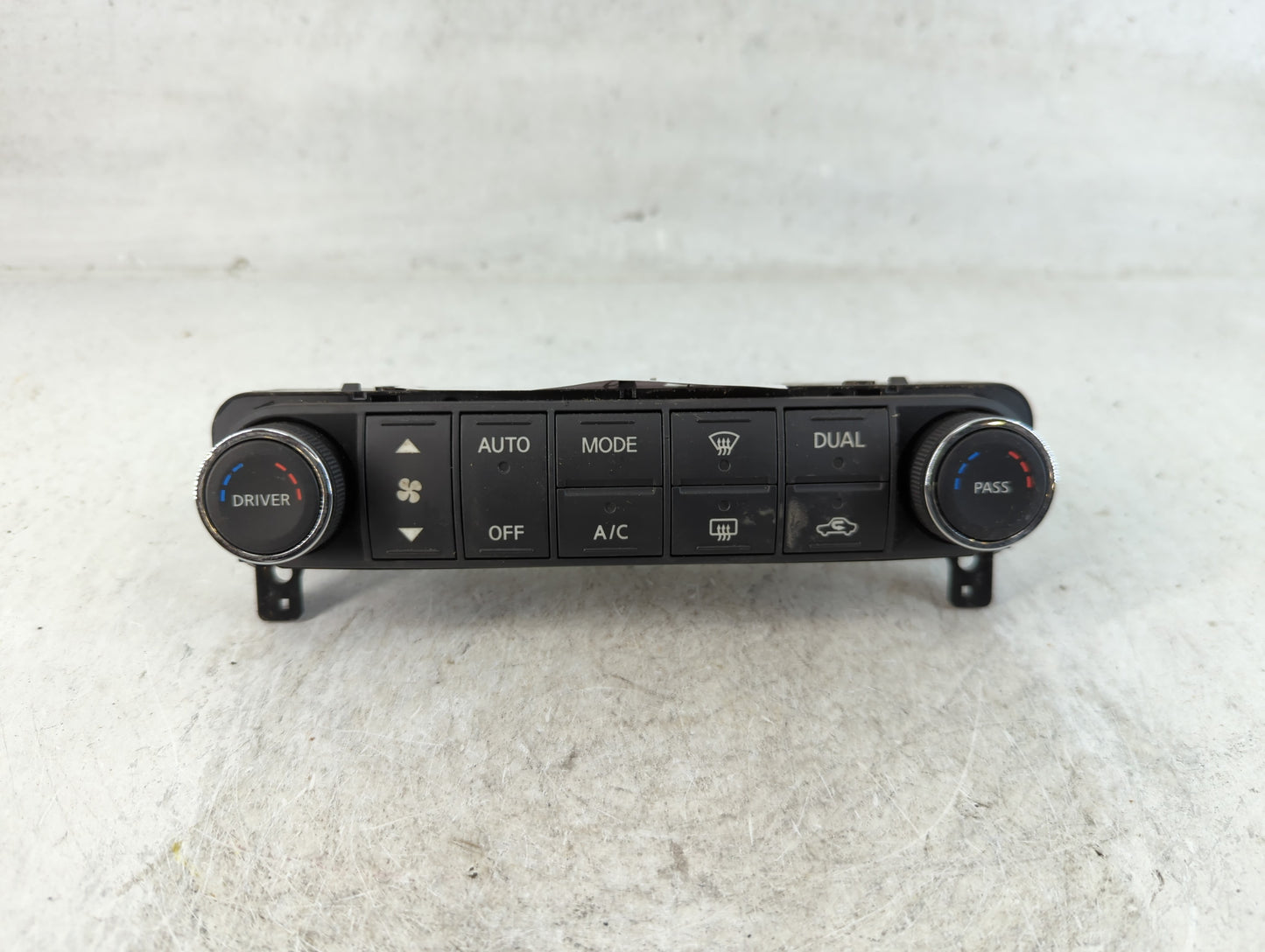 2007-2008 Nissan Maxima Climate Control Module Temperature AC/Heater Replacement P/N:27500 ZK30A Fits Fits 2007 2008 OEM Used Auto Parts - Oemusedautoparts1.com