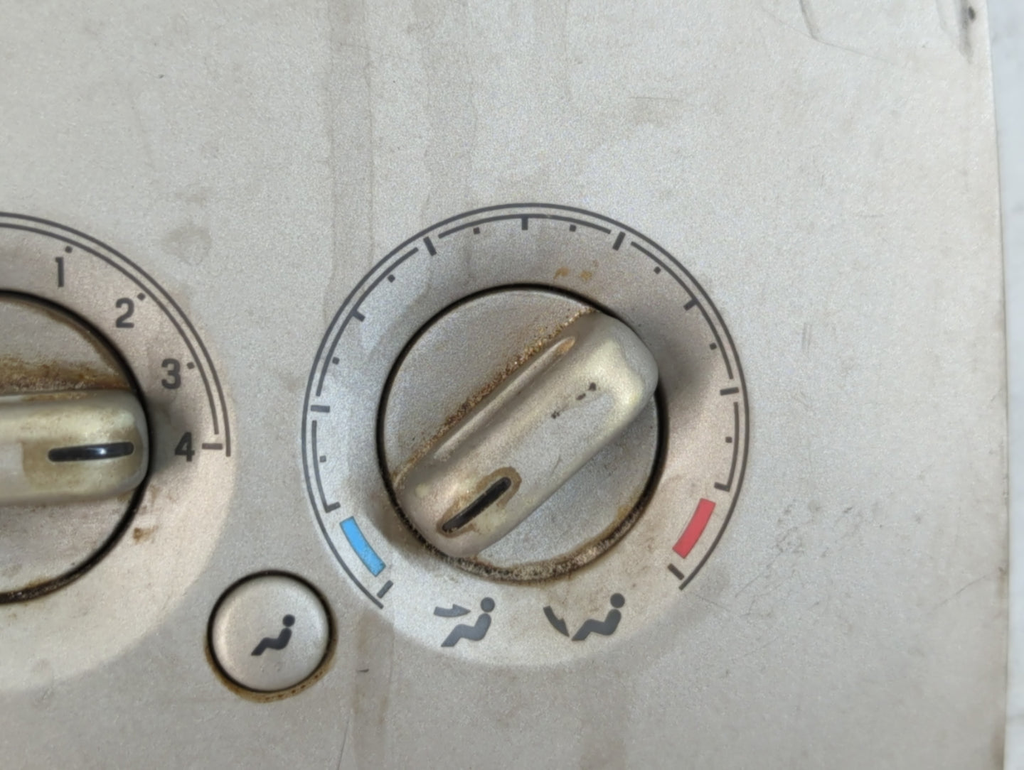 2003-2005 Lincoln Aviator Climate Control Module Temperature AC/Heater Replacement Fits Fits 2003 2004 2005 OEM Used Auto Parts - Oemusedautoparts1.com