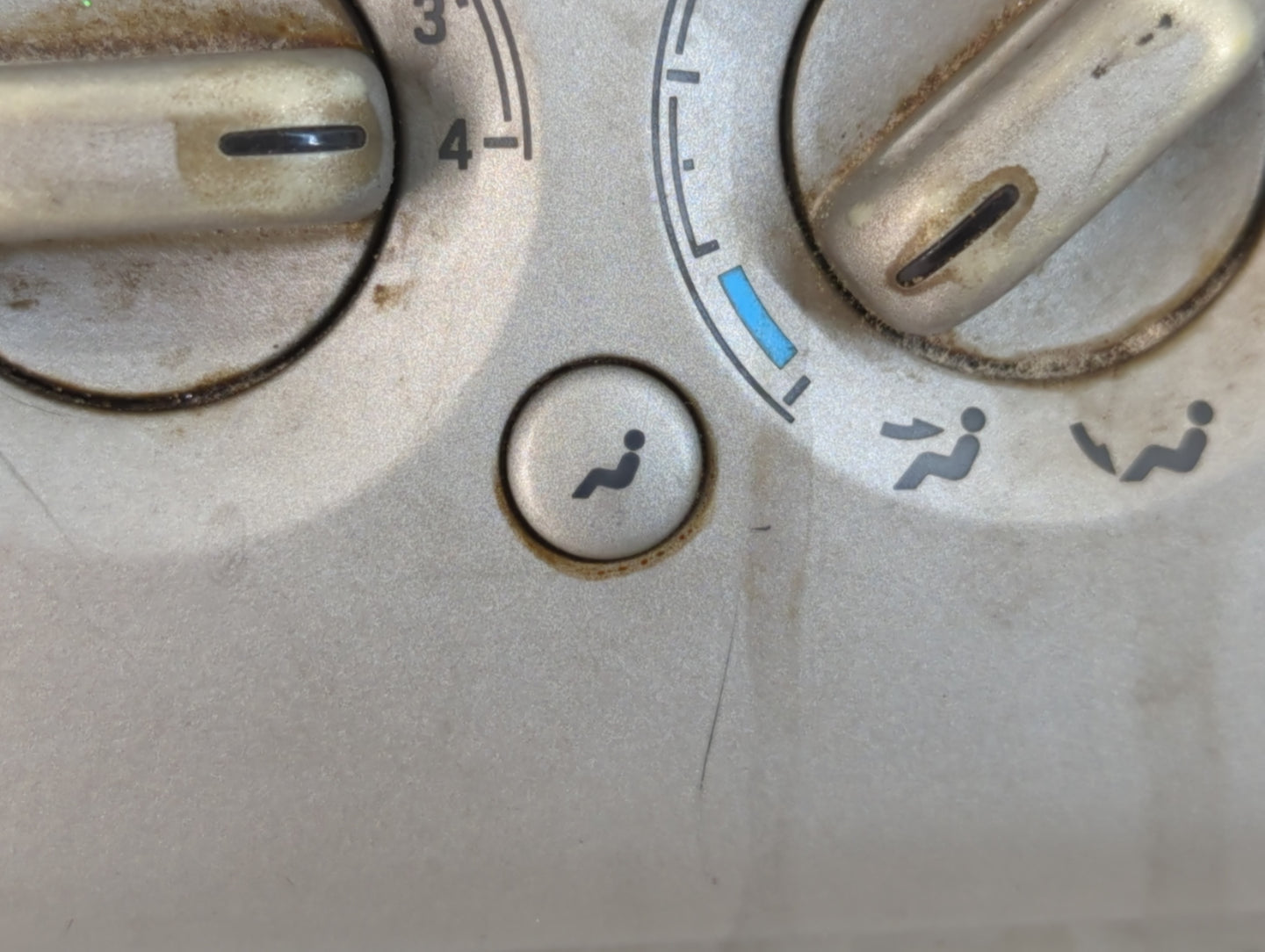 2003-2005 Lincoln Aviator Climate Control Module Temperature AC/Heater Replacement Fits Fits 2003 2004 2005 OEM Used Auto Parts - Oemusedautoparts1.com