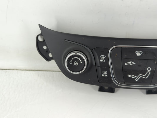 2019-2021 Chevrolet Equinox Climate Control Module Temperature AC/Heater Replacement P/N:84422503 Fits Fits 2019 2020 2021 OEM Used Auto Parts