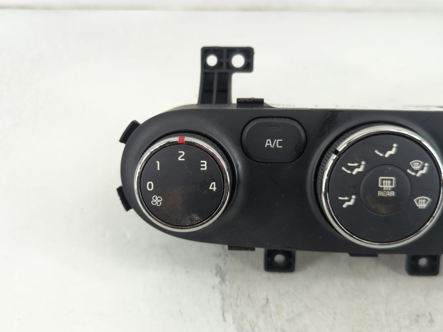 2014-2016 Kia Forte Climate Control Module Temperature AC/Heater Replacement P/N:97250-A7250 Fits Fits 2014 2015 2016 OEM Used Auto Parts - Oemusedautoparts1.com