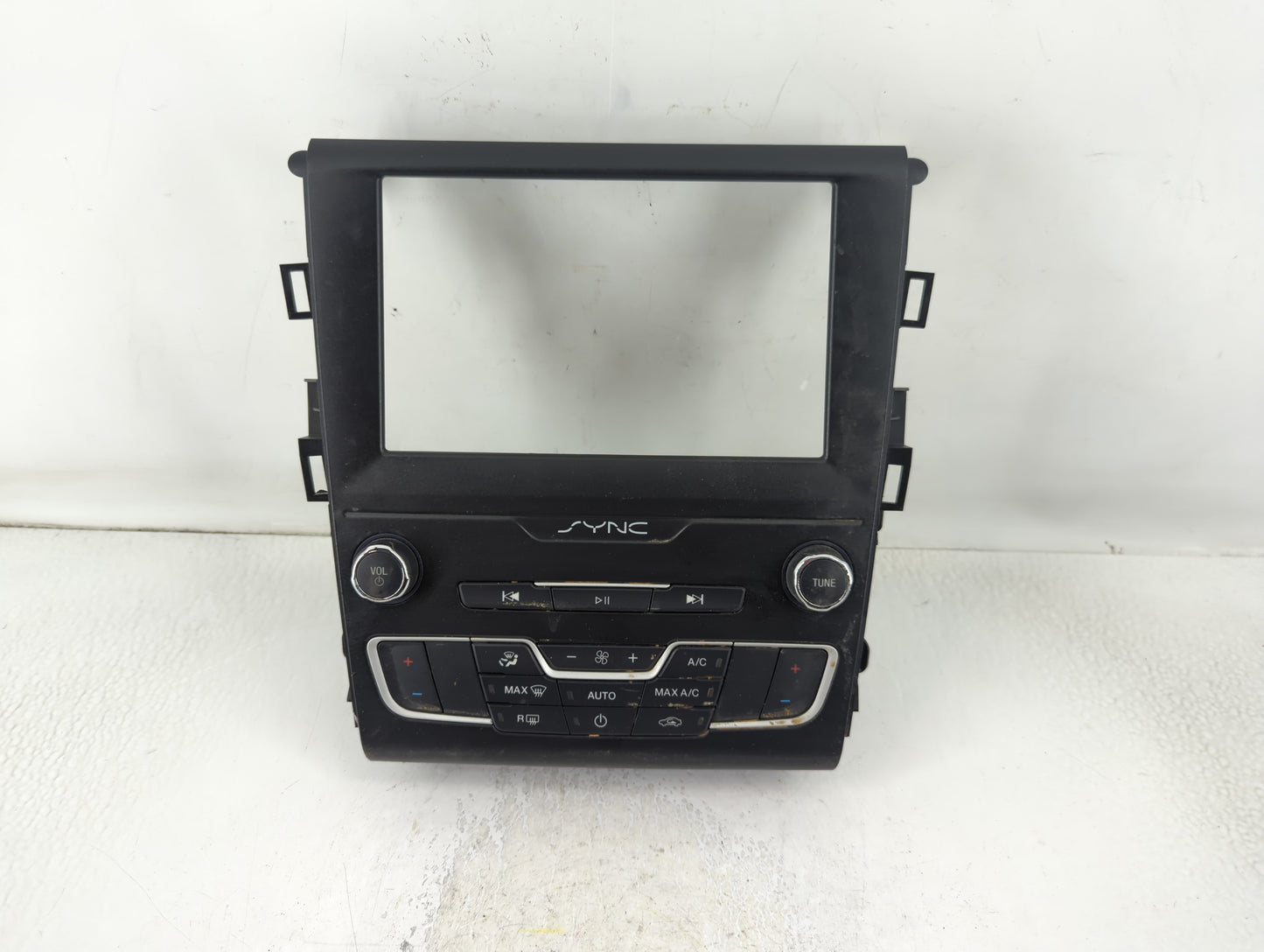2019-2020 Ford Fusion Radio AM FM Cd Player Receiver Replacement P/N:KS7T-18E245-CGE Fits Fits 2019 2020 OEM Used Auto Parts - Oemusedautoparts1.com