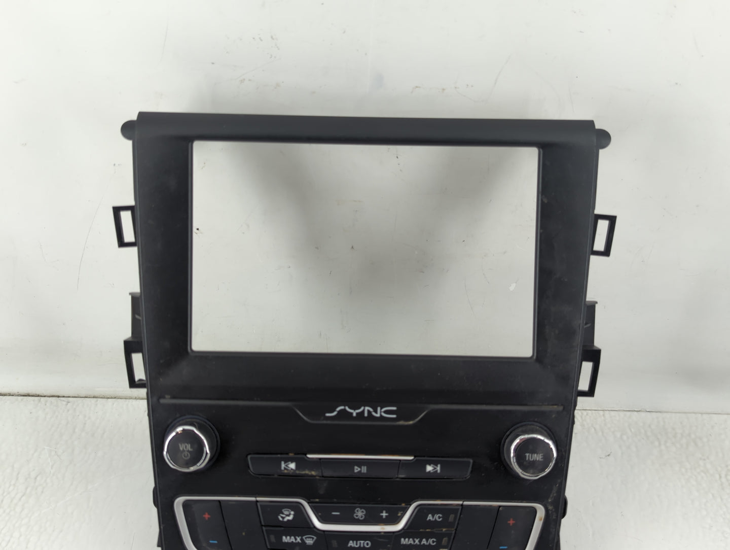 2019-2020 Ford Fusion Radio AM FM Cd Player Receiver Replacement P/N:KS7T-18E245-CGE Fits Fits 2019 2020 OEM Used Auto Parts - Oemusedautoparts1.com