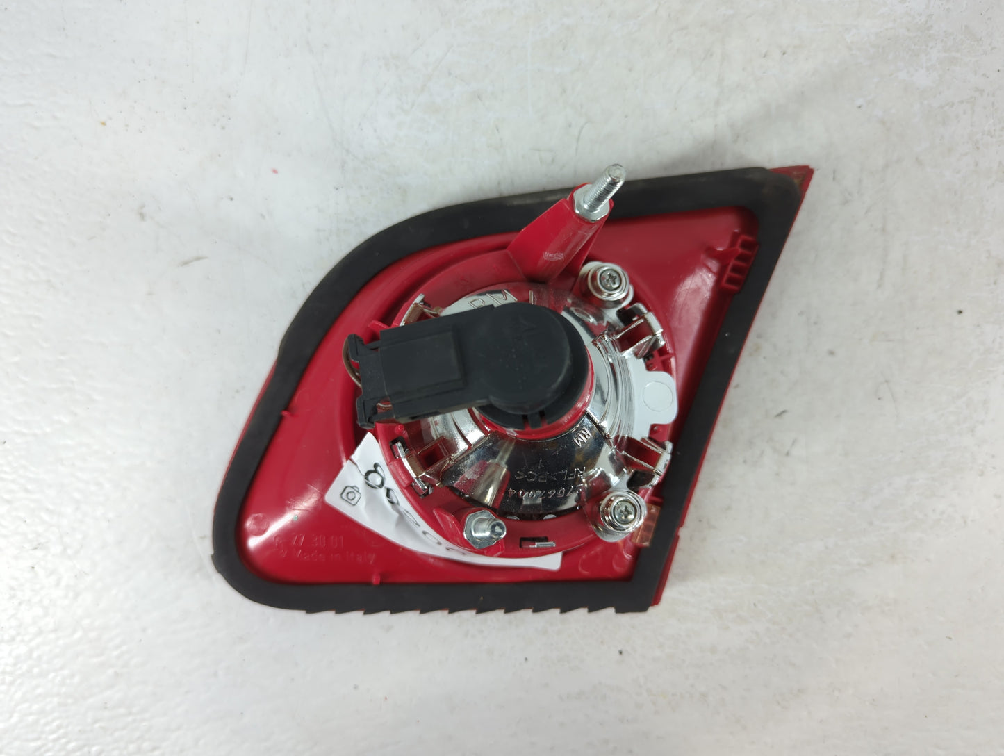2006-2010 Volkswagen Passat Tail Light Assembly Driver Left OEM Fits Fits 2006 2007 2008 2009 2010 OEM Used Auto Parts - Oemusedautoparts1.com