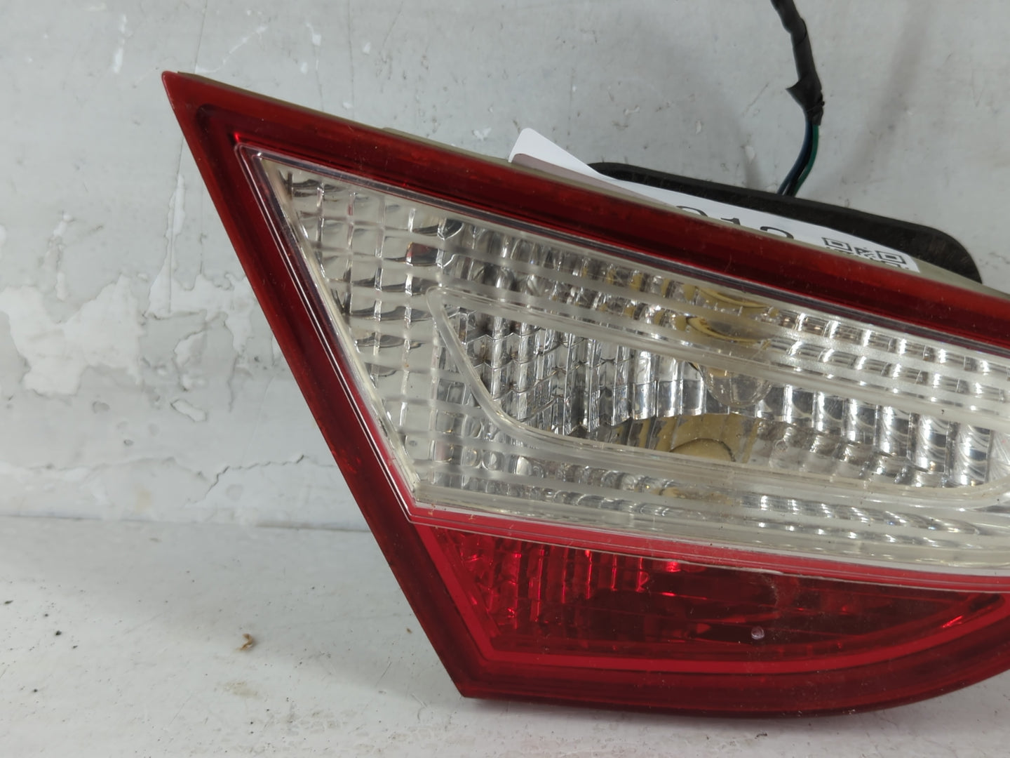 2011-2014 Hyundai Sonata Tail Light Assembly Driver Left OEM P/N:92403-3Q Fits Fits 2011 2012 2013 2014 OEM Used Auto Parts - Oemusedautoparts1.com