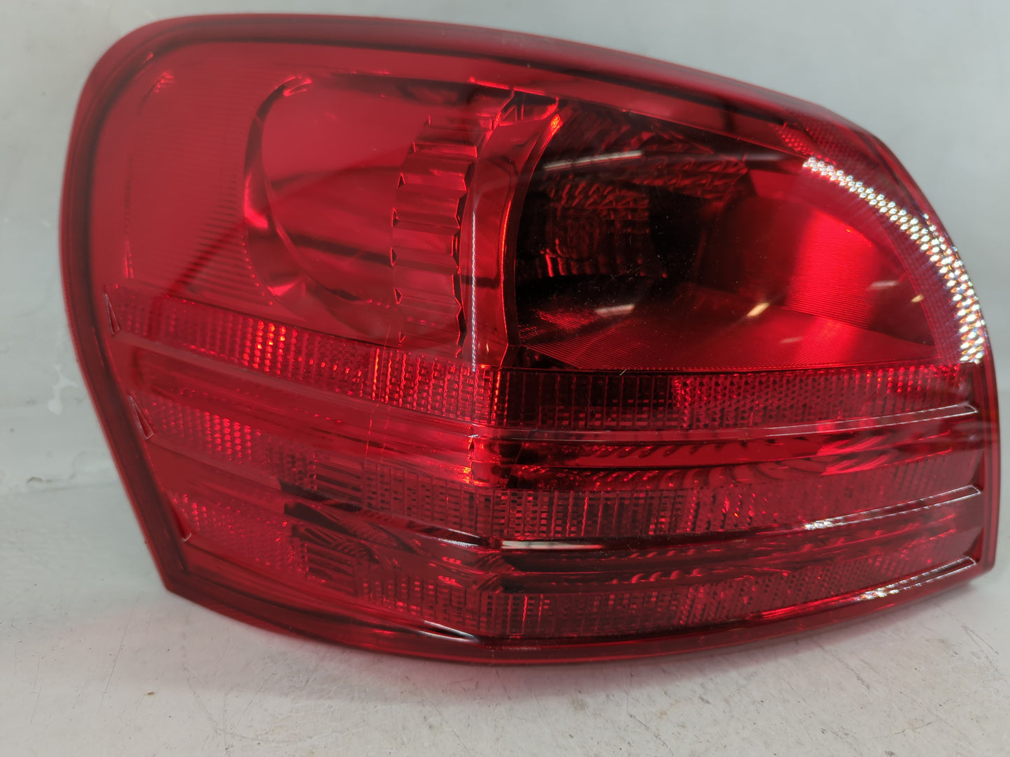 2008-2015 Nissan Rogue Tail Light Assembly Driver Left OEM Fits Fits 2008 2009 2010 2011 2012 2013 2014 2015 OEM Used Auto Parts - Oemusedautoparts1.com