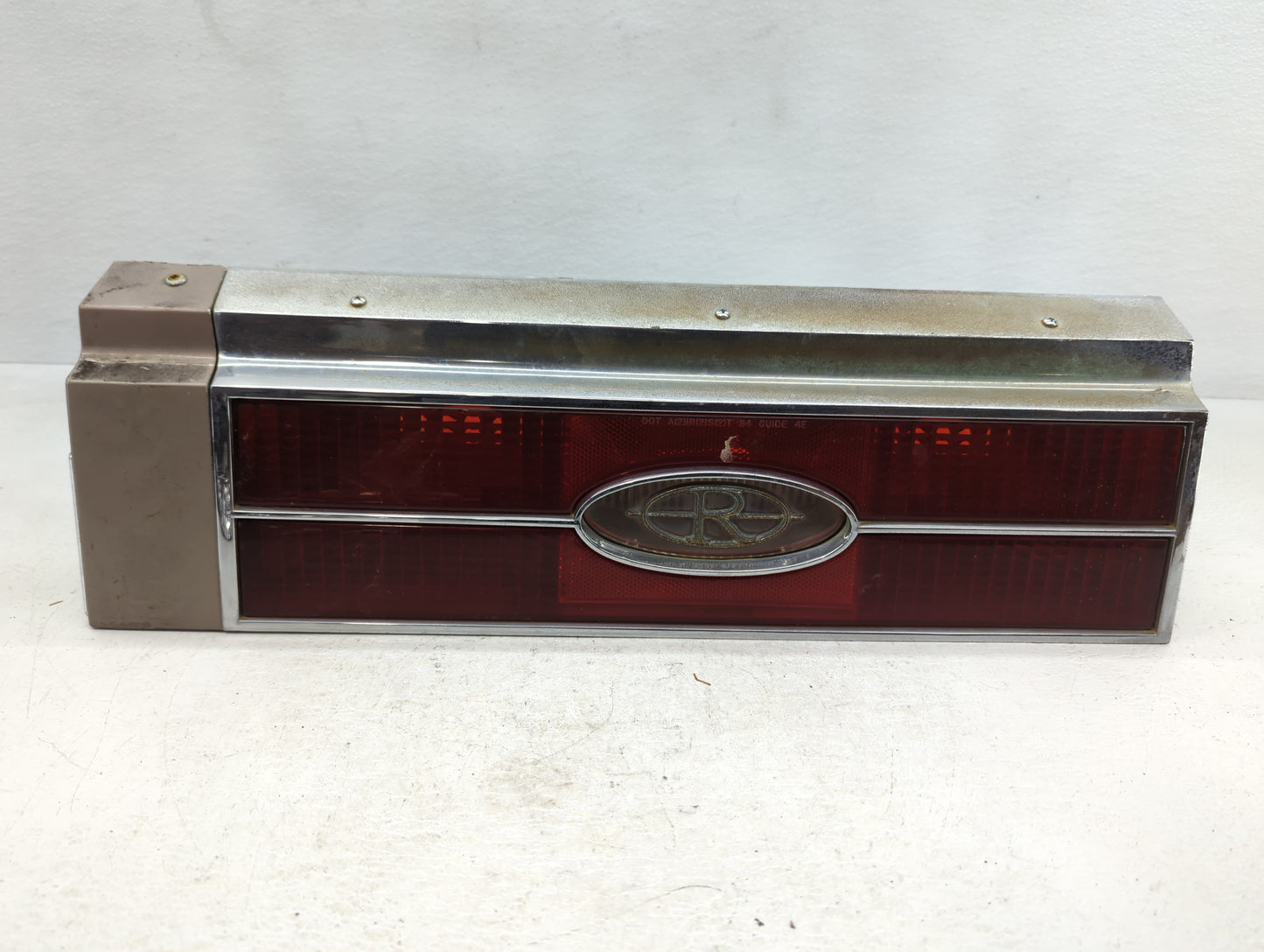 1982 Buick Riviera Tail Light Assembly Passenger Right OEM P/N:5971236 59705481 Fits OEM Used Auto Parts - Oemusedautoparts1.com