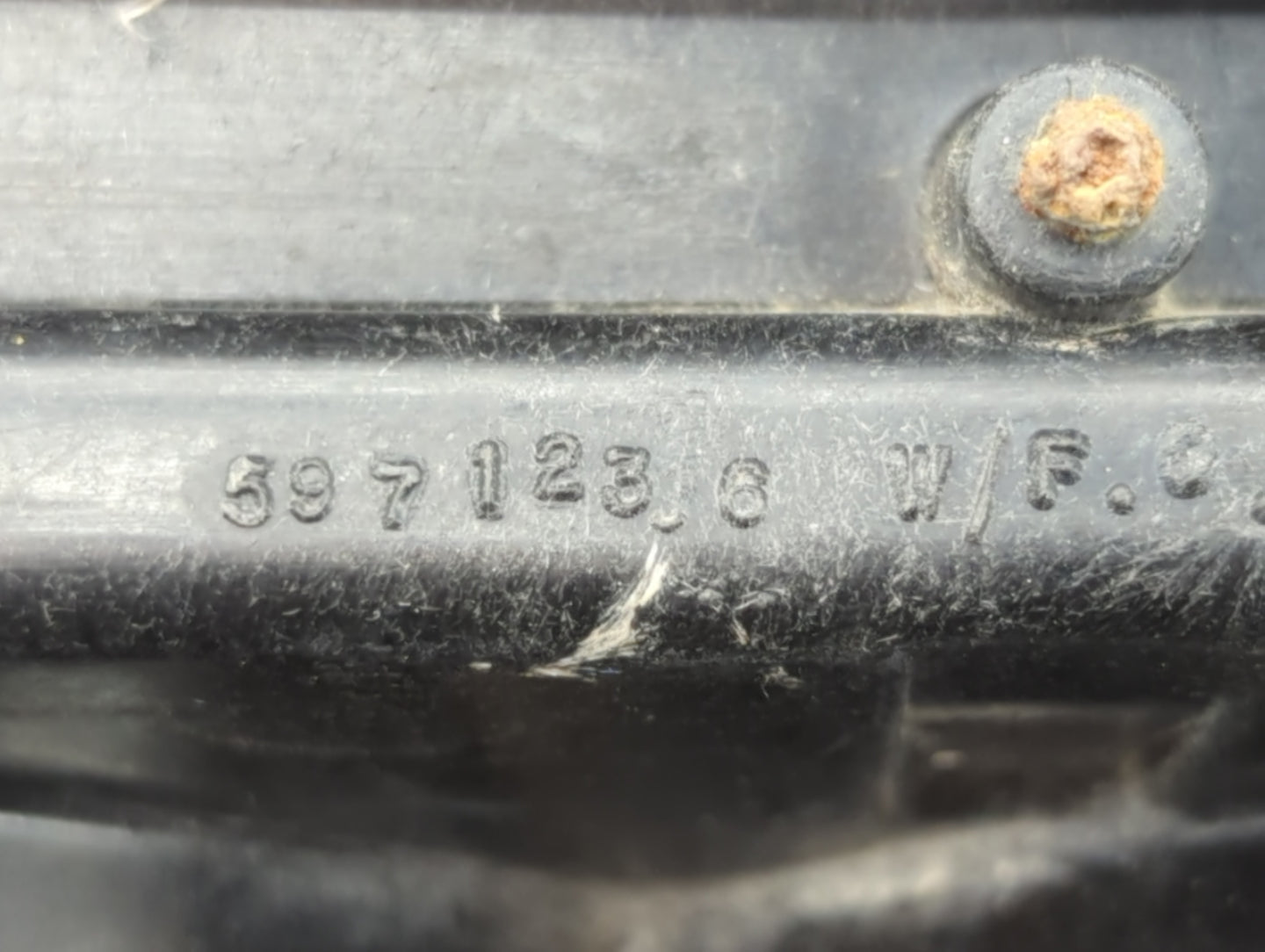 1982 Buick Riviera Tail Light Assembly Passenger Right OEM P/N:5971236 59705481 Fits OEM Used Auto Parts - Oemusedautoparts1.com