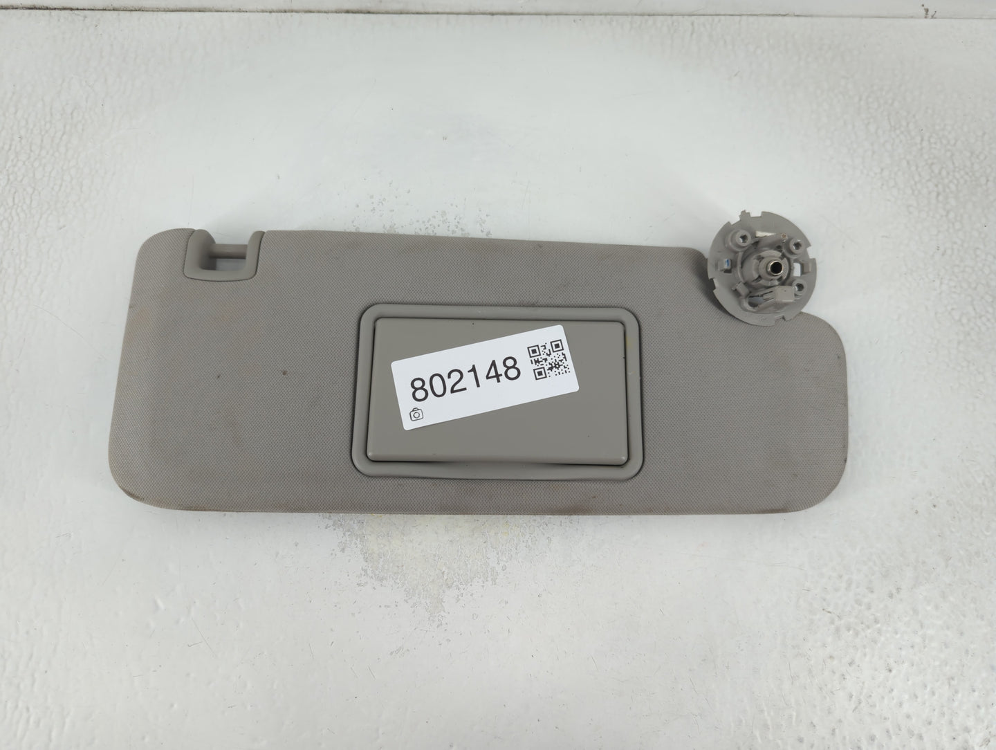 2010-2017 Chevrolet Equinox Sun Visor Shade Replacement Passenger Right Mirror Fits Fits 2010 2011 2012 2013 2014 2015 2016 2017 OEM Used Auto Parts - Oemusedautoparts1.com