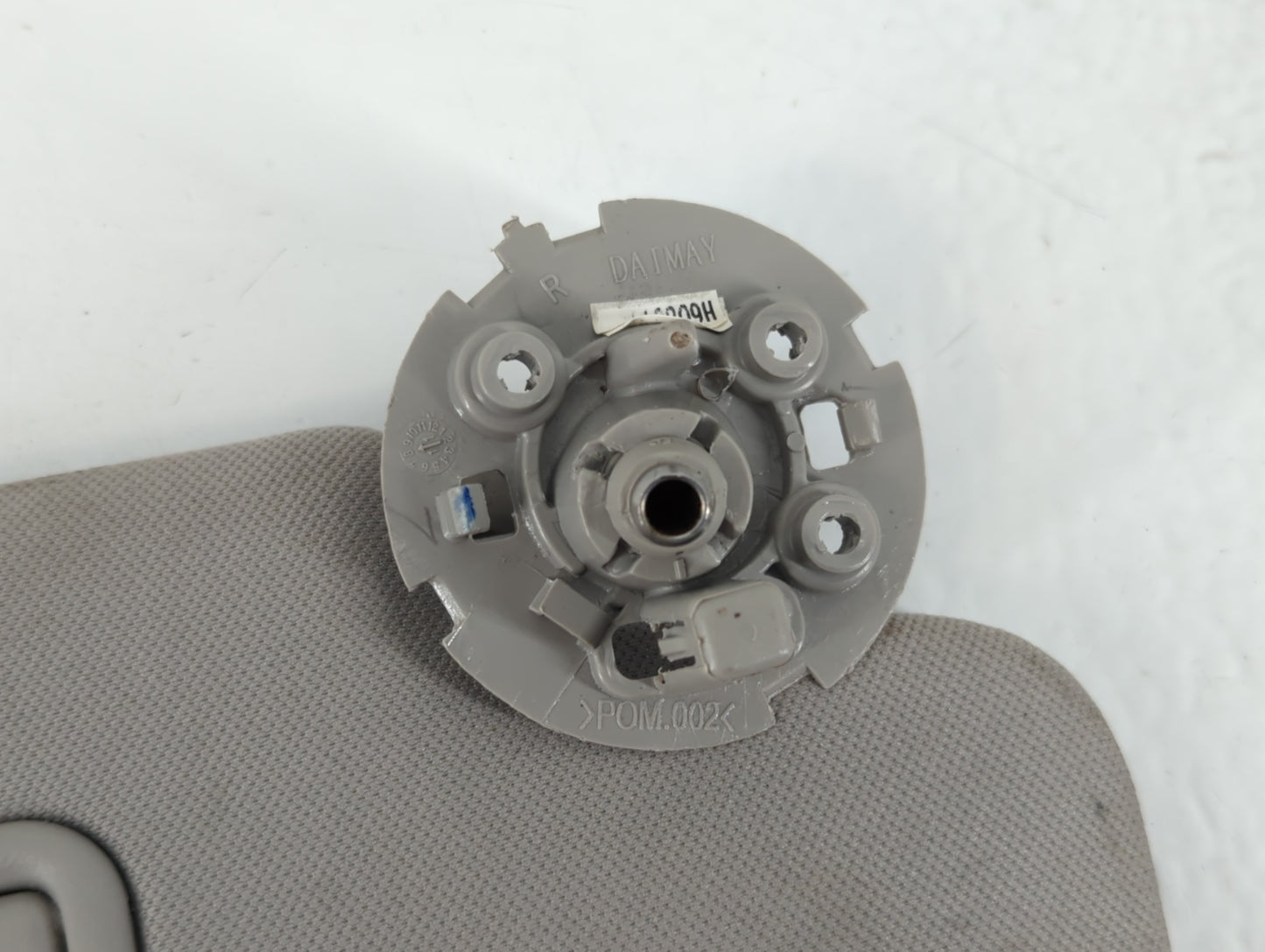 2010-2017 Chevrolet Equinox Sun Visor Shade Replacement Passenger Right Mirror Fits Fits 2010 2011 2012 2013 2014 2015 2016 2017 OEM Used Auto Parts - Oemusedautoparts1.com