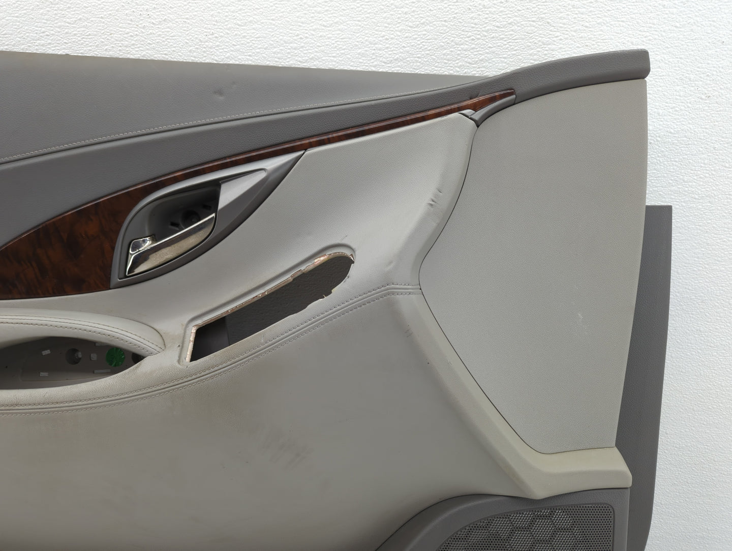 2010 Buick Lacross Front Left Driver Interior Door Panel Trim Grey - Oemusedautoparts1.com