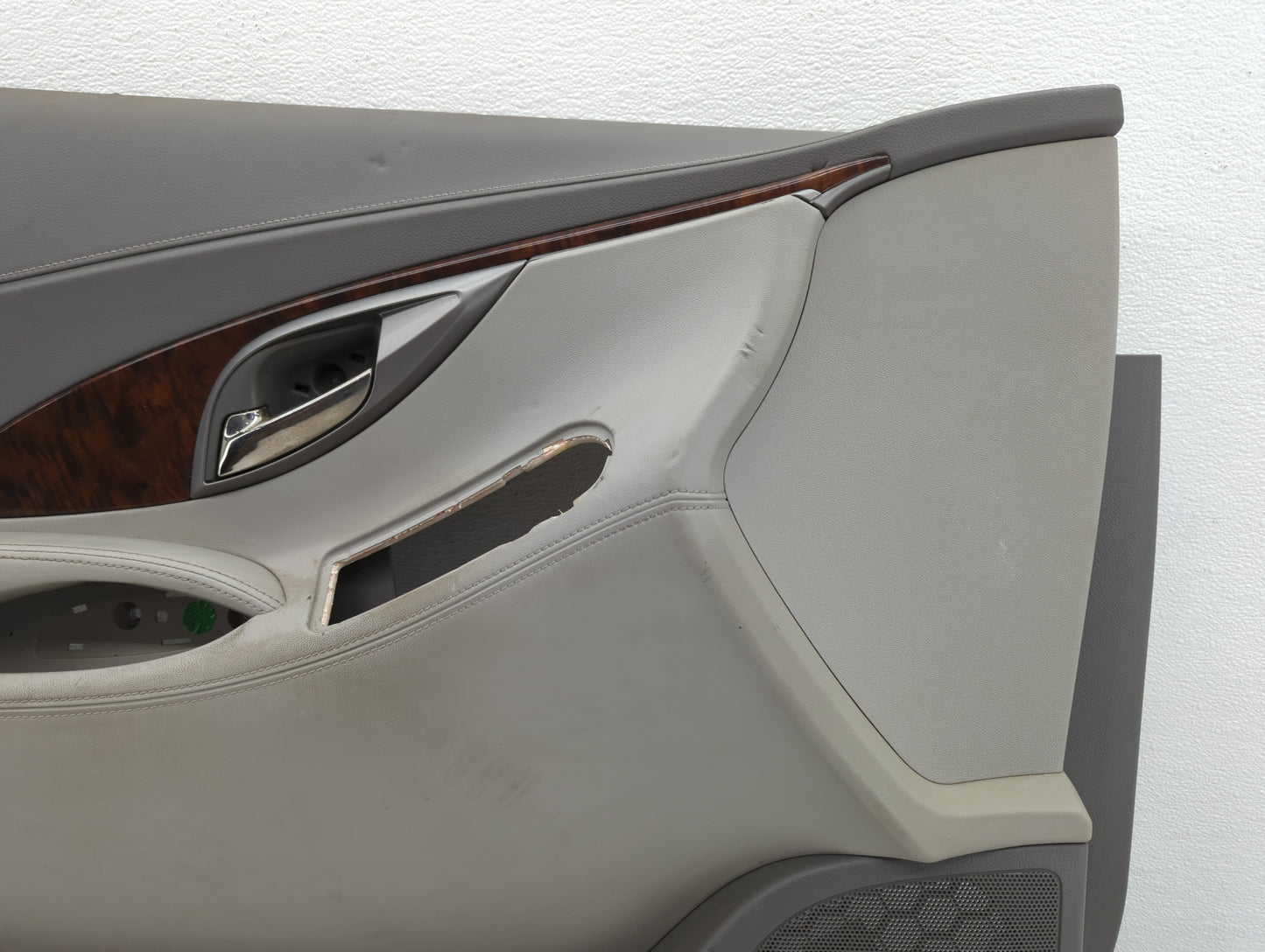 2010 Buick Lacross Front Left Driver Interior Door Panel Trim Grey - Oemusedautoparts1.com