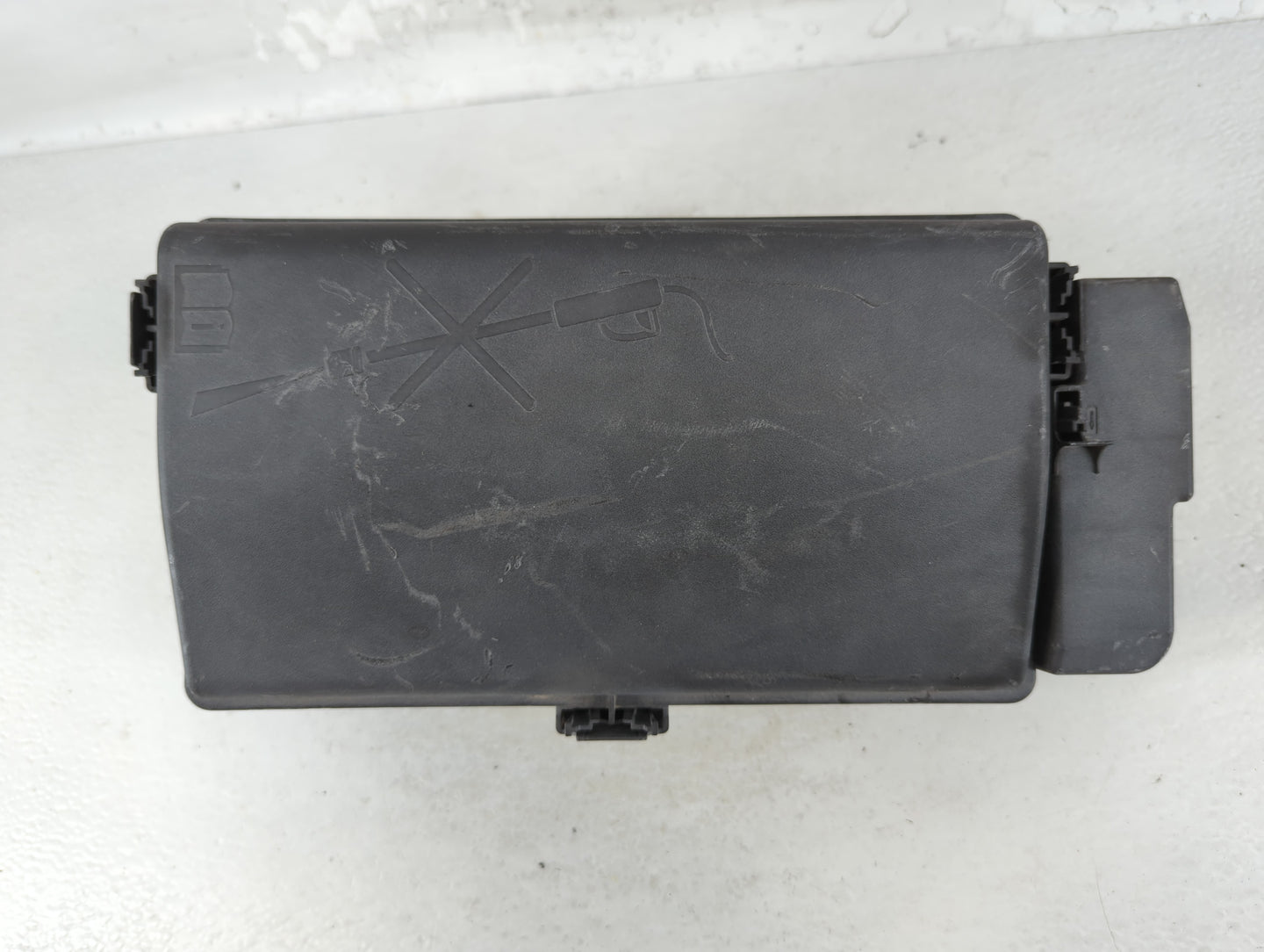 2013 Buick Regal Fusebox Fuse Box Panel Relay Module P/N:22928790-02 Fits OEM Used Auto Parts - Oemusedautoparts1.com