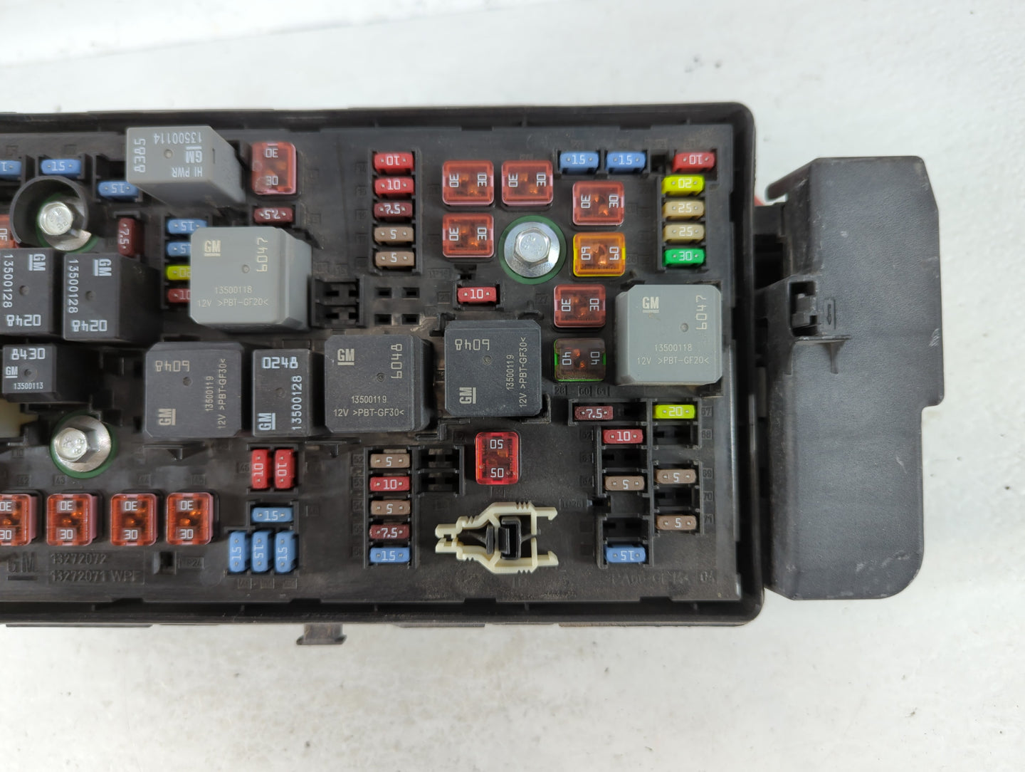 2013 Buick Regal Fusebox Fuse Box Panel Relay Module P/N:22928790-02 Fits OEM Used Auto Parts - Oemusedautoparts1.com