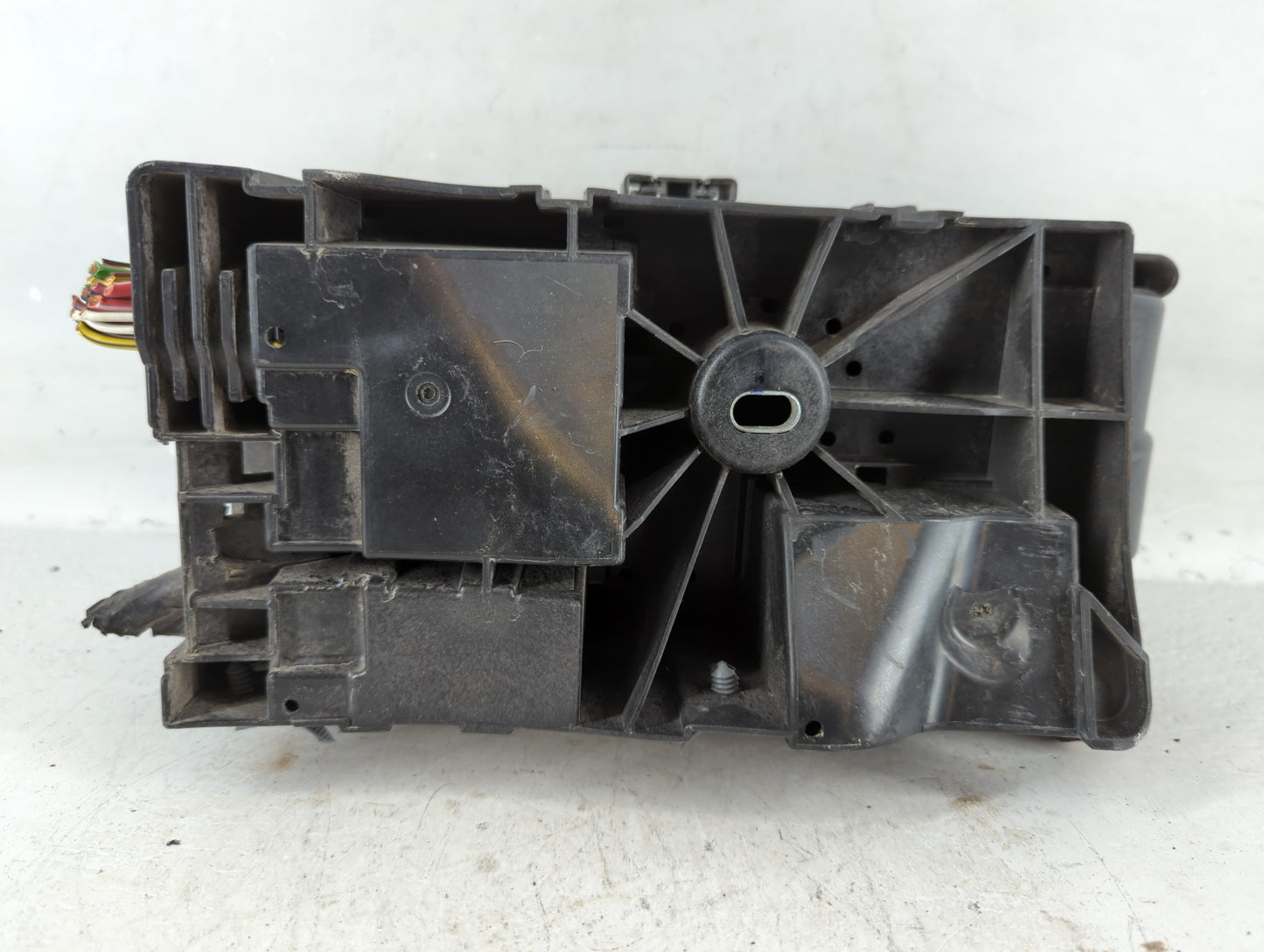 2013 Buick Regal Fusebox Fuse Box Panel Relay Module P/N:22928790-02 Fits OEM Used Auto Parts - Oemusedautoparts1.com