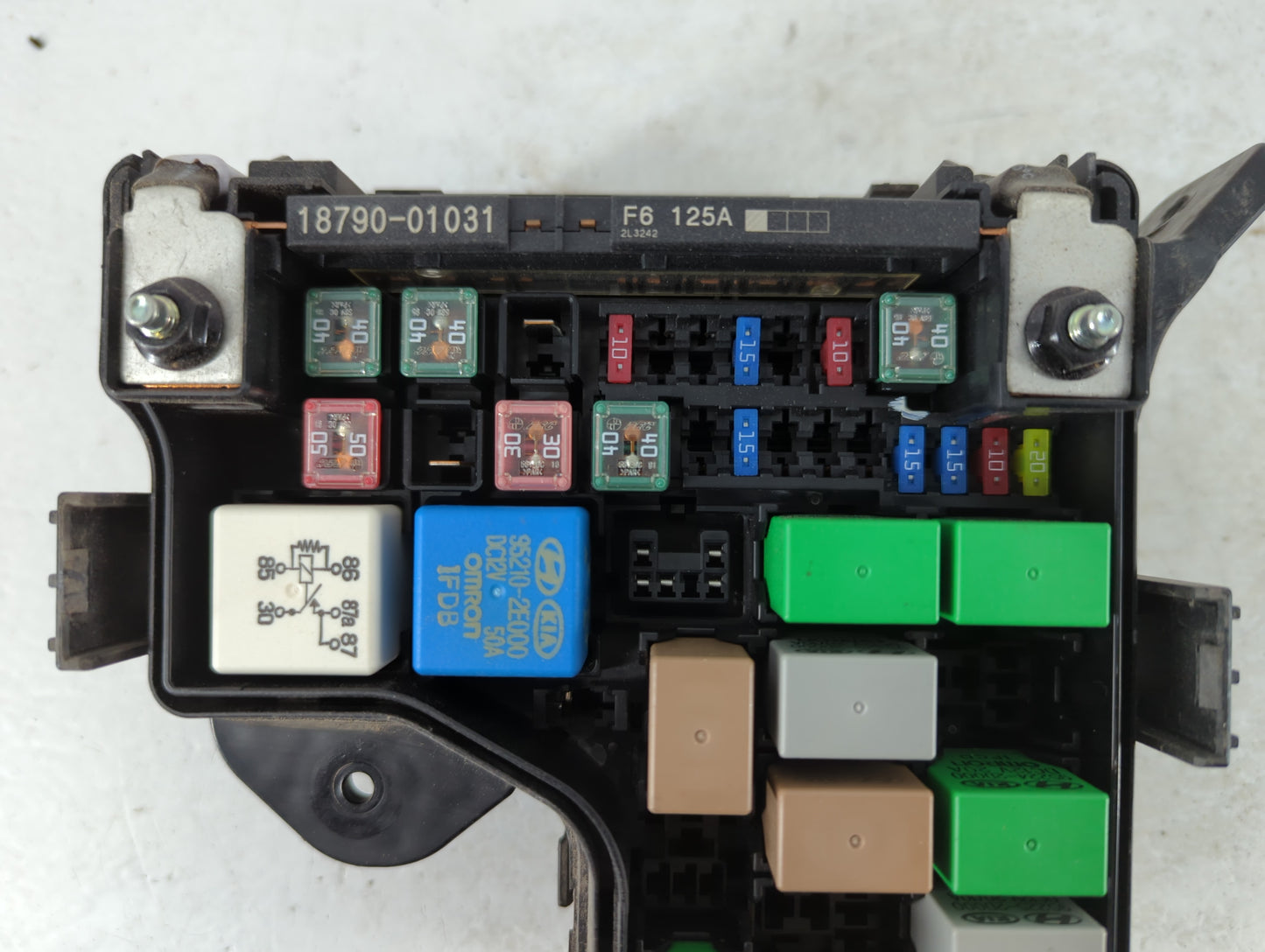 2012-2014 Hyundai Veloster Fusebox Fuse Box Panel Relay Module P/N:91207 2V375 Fits Fits 2012 2013 2014 OEM Used Auto Parts - Oemusedautoparts1.com