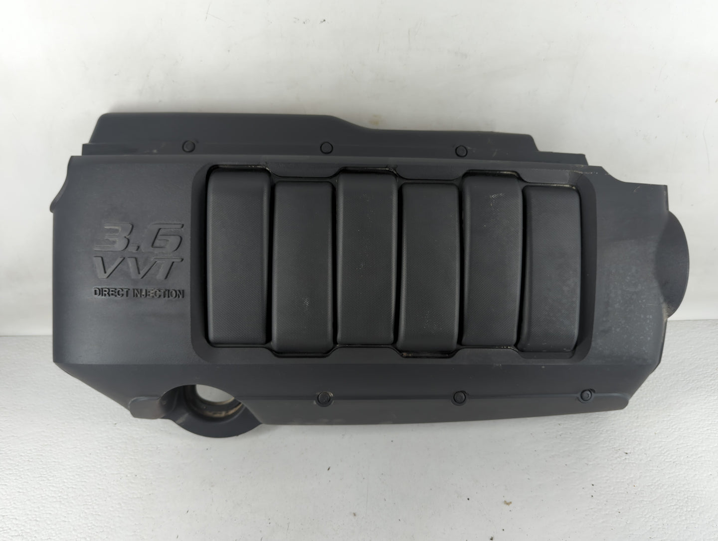 2016 Chevrolet Traverse Engine Cover - Oemusedautoparts1.com