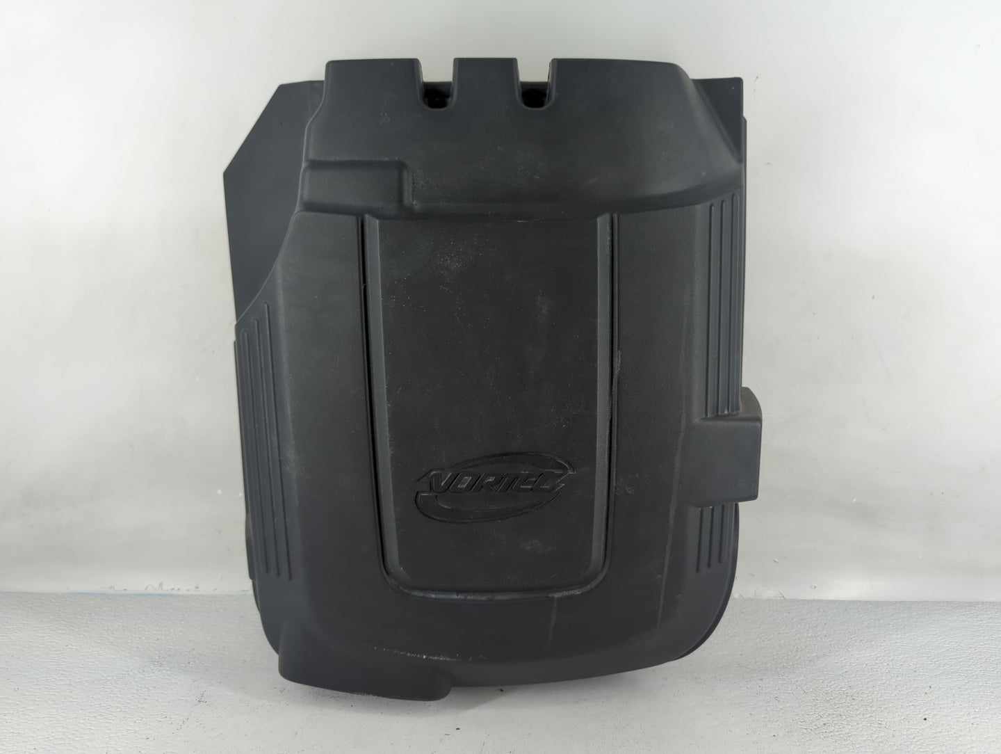 2009 Gmc Sierra 2500 Engine Cover - Oemusedautoparts1.com
