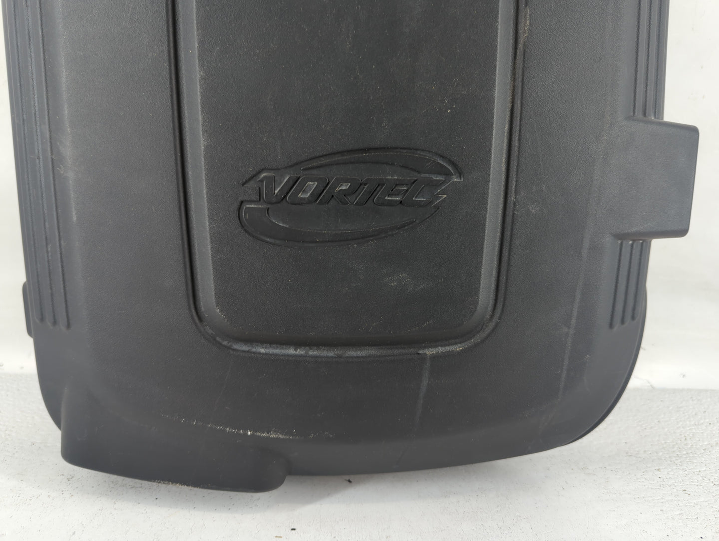 2009 Gmc Sierra 2500 Engine Cover - Oemusedautoparts1.com