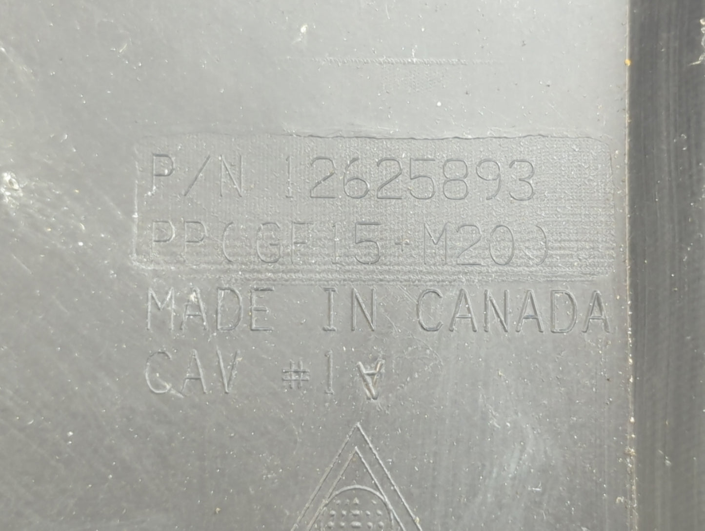 2009 Gmc Sierra 2500 Engine Cover - Oemusedautoparts1.com