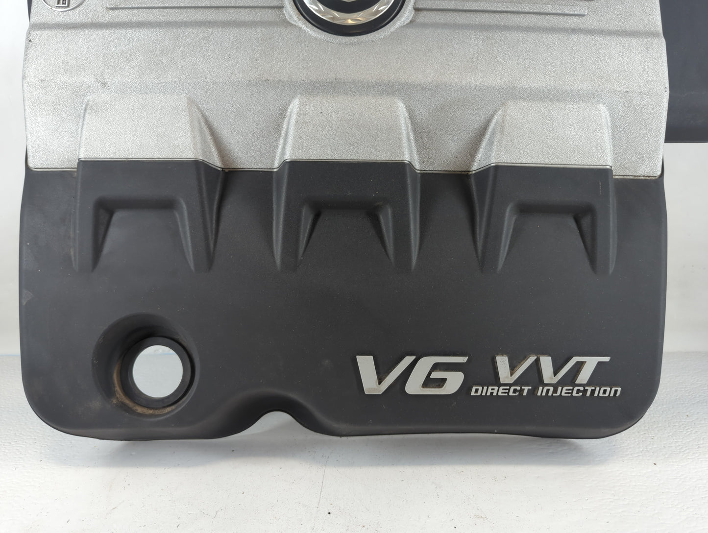 2010 Cadillac Srx Engine Cover - Oemusedautoparts1.com