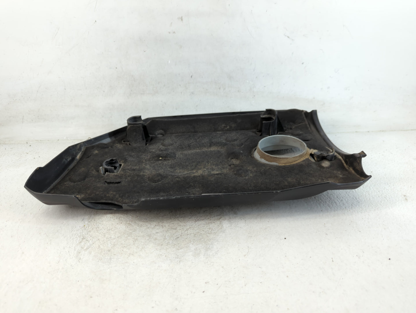 2011 Volkswagen Tiguan Engine Cover - Oemusedautoparts1.com