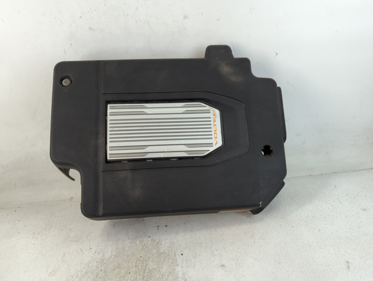 2013 Chevrolet Volt Engine Cover - Oemusedautoparts1.com