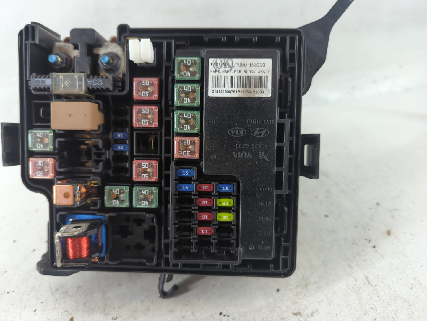 2015 Kia Soul Fusebox Fuse Box Panel Relay Module P/N:91950-B2030 91950-B2050 Fits OEM Used Auto Parts - Oemusedautoparts1.com