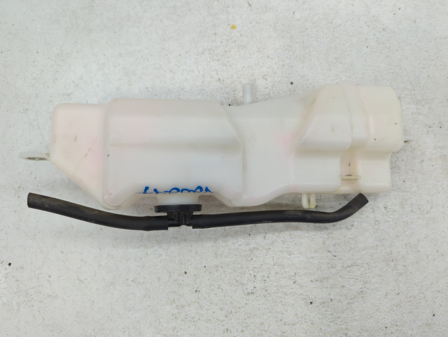 2013-2018 Lexus Es350 Windshield Washer Fluid Reservoir Bottle Oem - Oemusedautoparts1.com