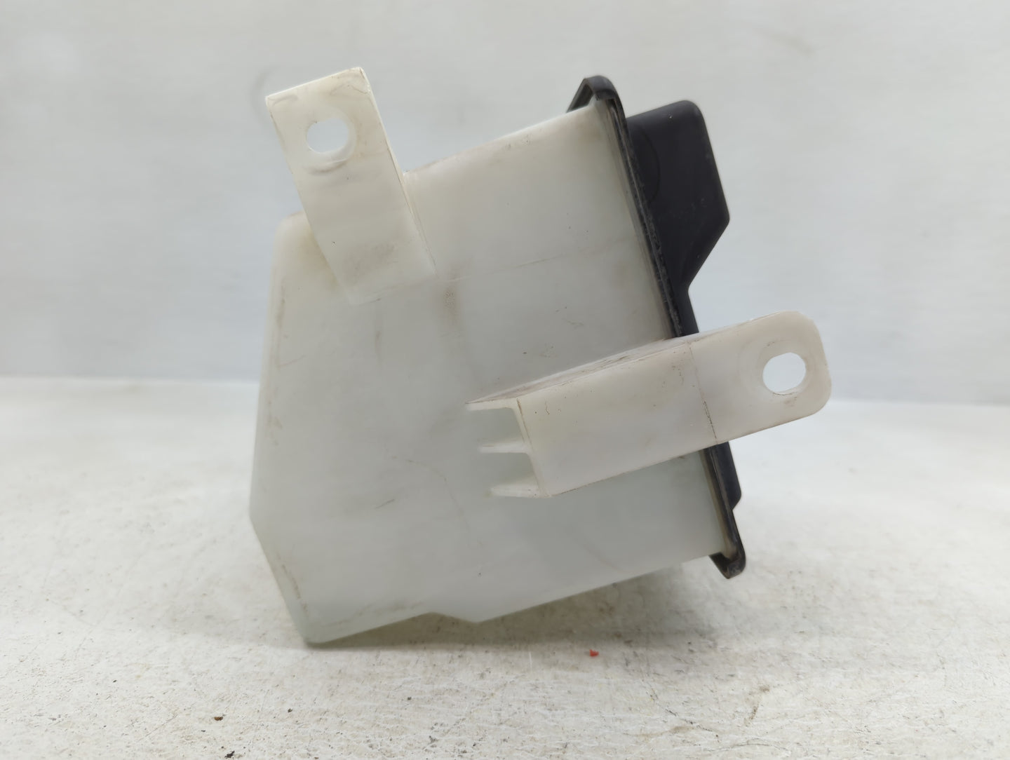2007-2008 Ford F-150 Windshield Washer Fluid Reservoir Bottle Oem - Oemusedautoparts1.com