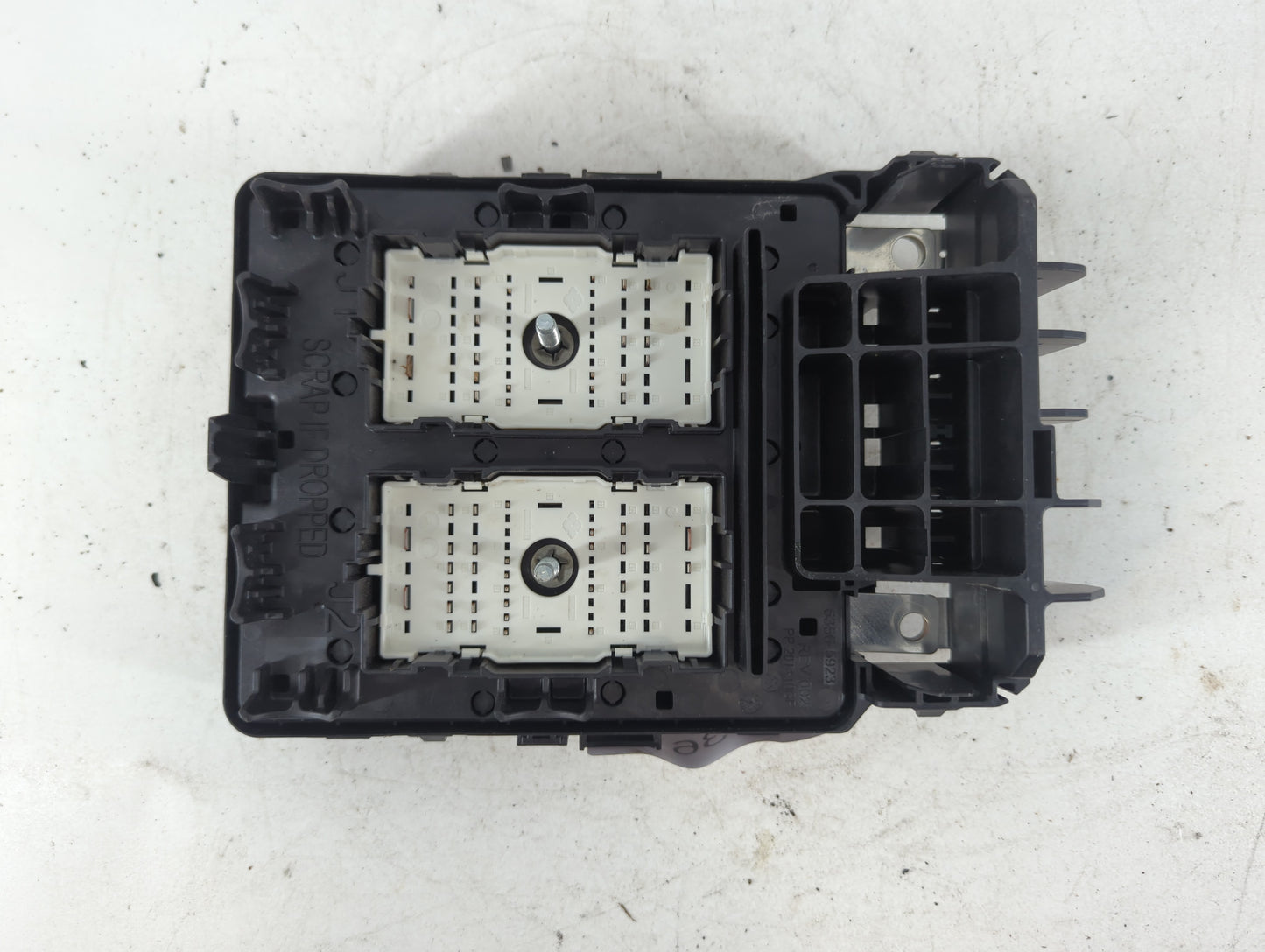 2021-2022 Jeep Grand Cherokee Chassis Control Module Ccm Bcm Body Control - Oemusedautoparts1.com